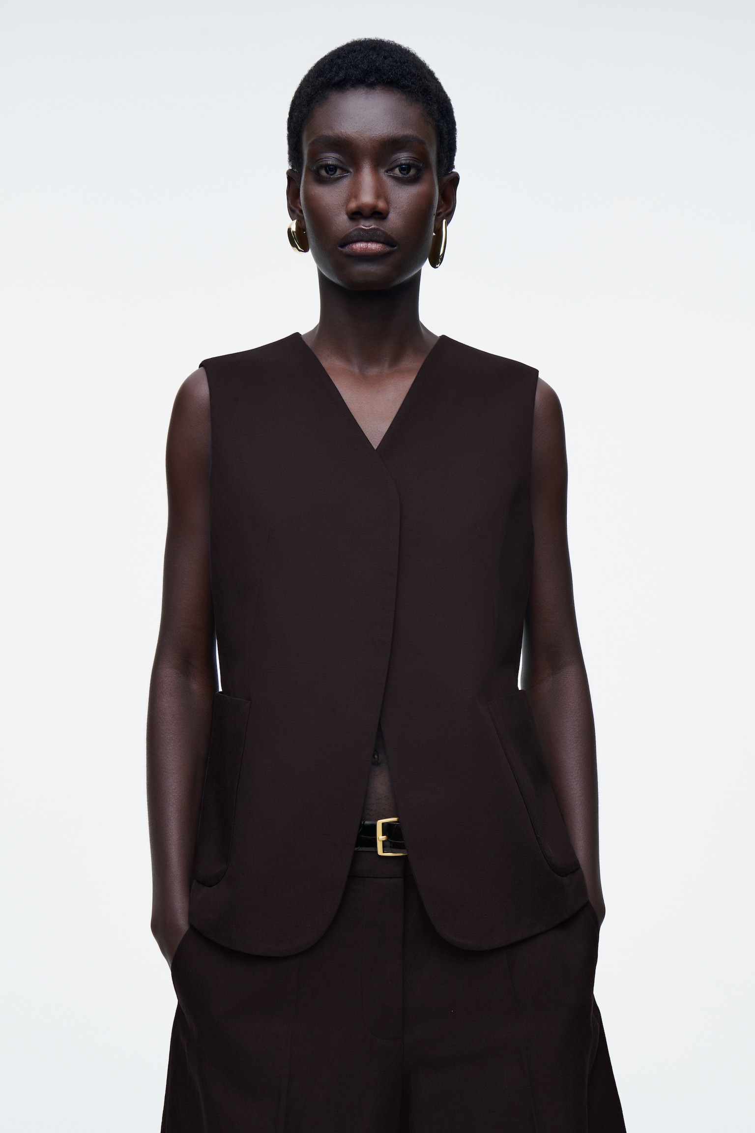 WRAP-FRONT LINEN-BLEND WAISTCOAT - DARK BROWN/IVORY