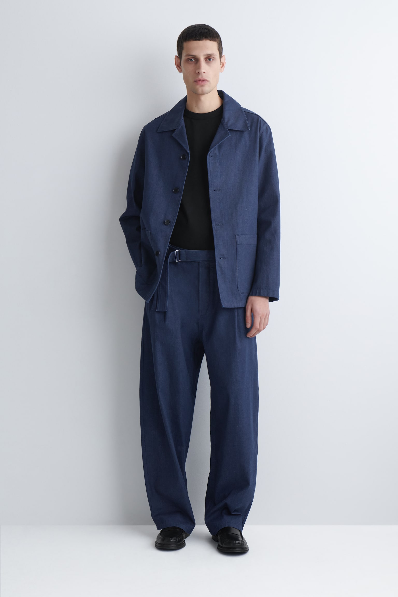 BELTED DENIM RELAXED-FIT BARREL-LEG TROUSERS - BLUE - 1