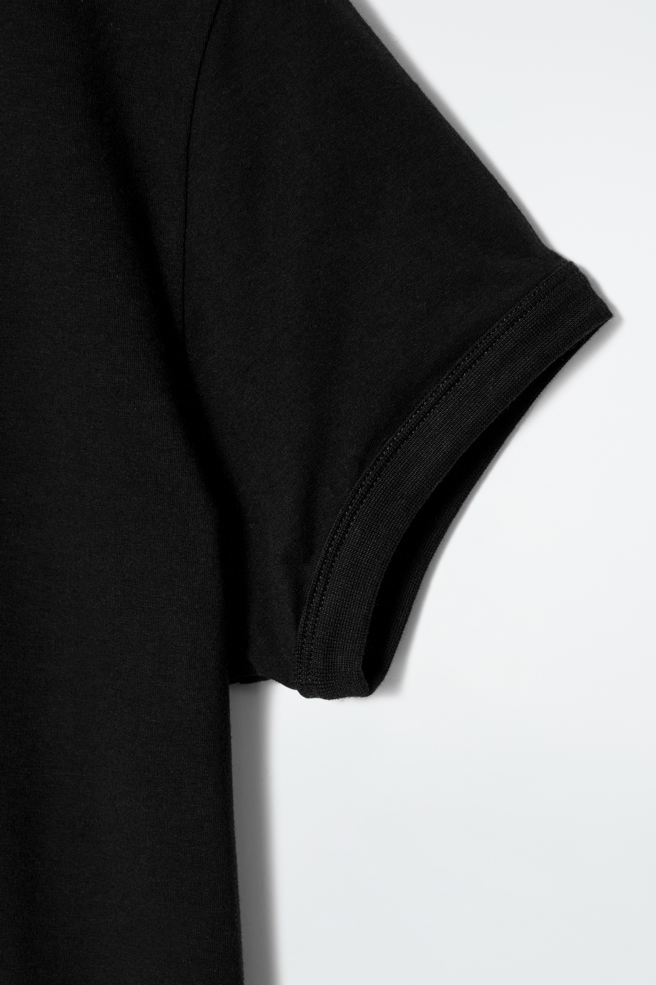 View larger image: SHRUNKEN RINGER T-SHIRT - BLACK - Ladies | H&M GB 6