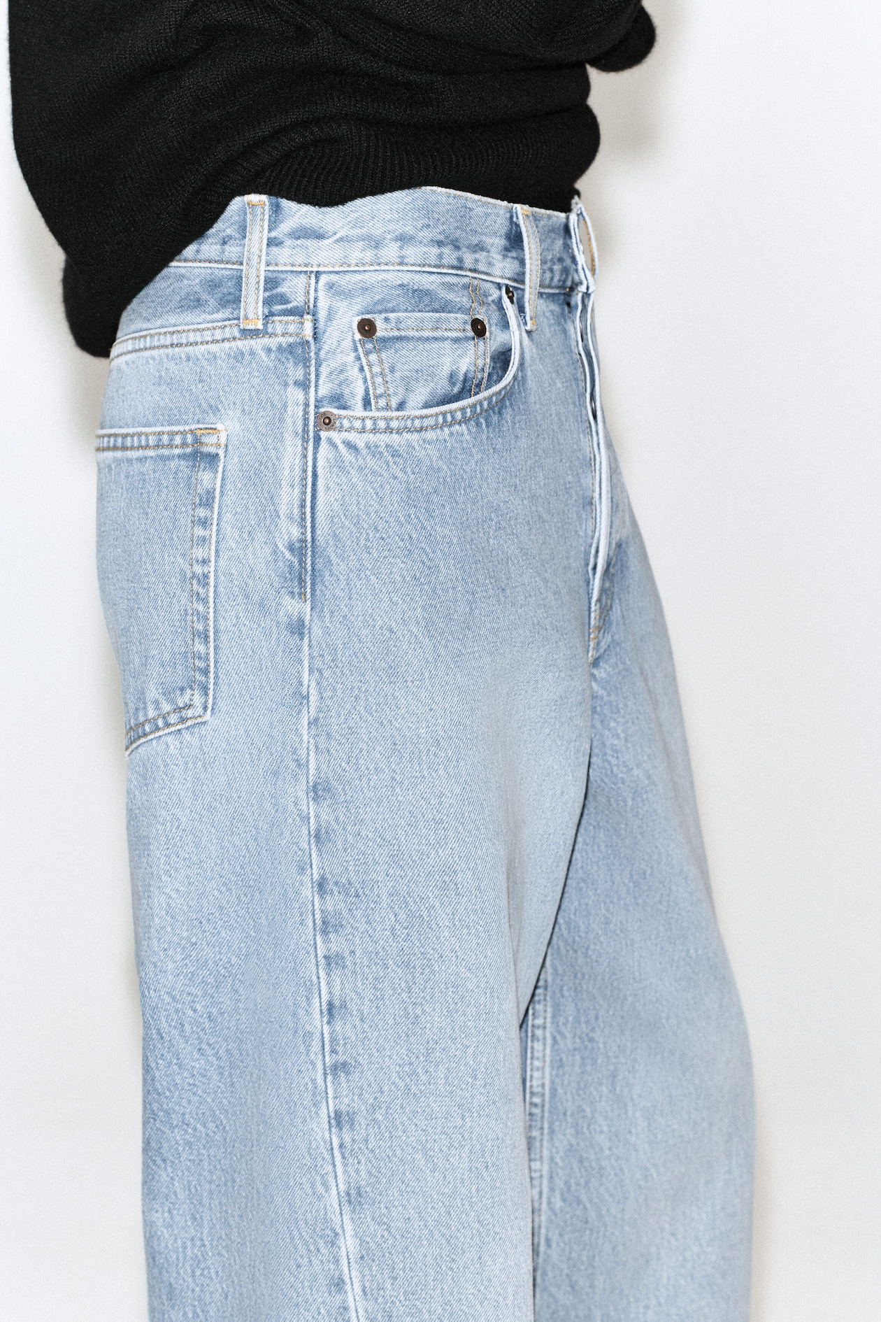 FACADE STRAIGHT-LEG JEANS — BLUE