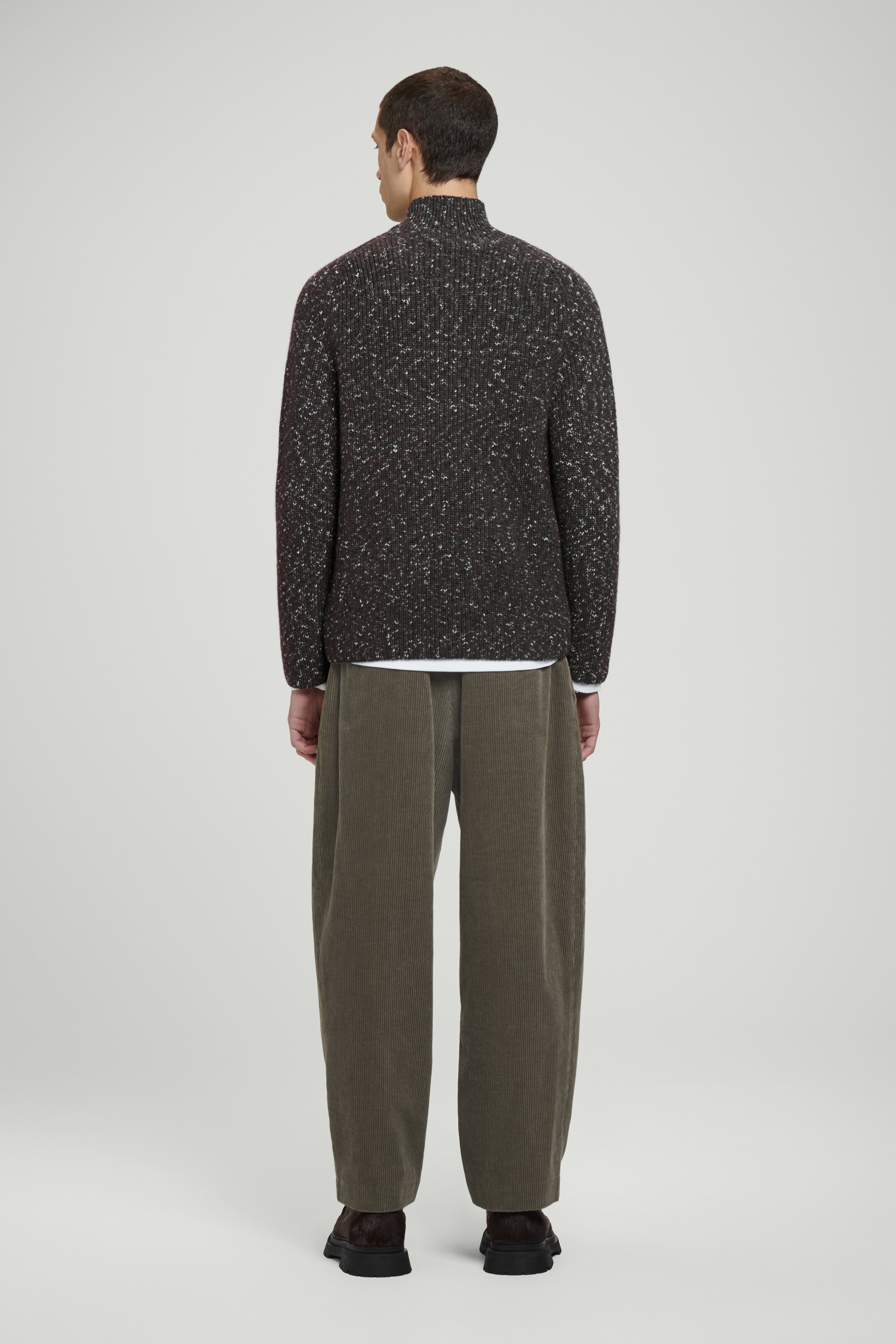 Agrandir l'image: PULL EN FIL DE LAINE TORSADÉE - VERT FONCÉ - HOMME | H&M CH 6