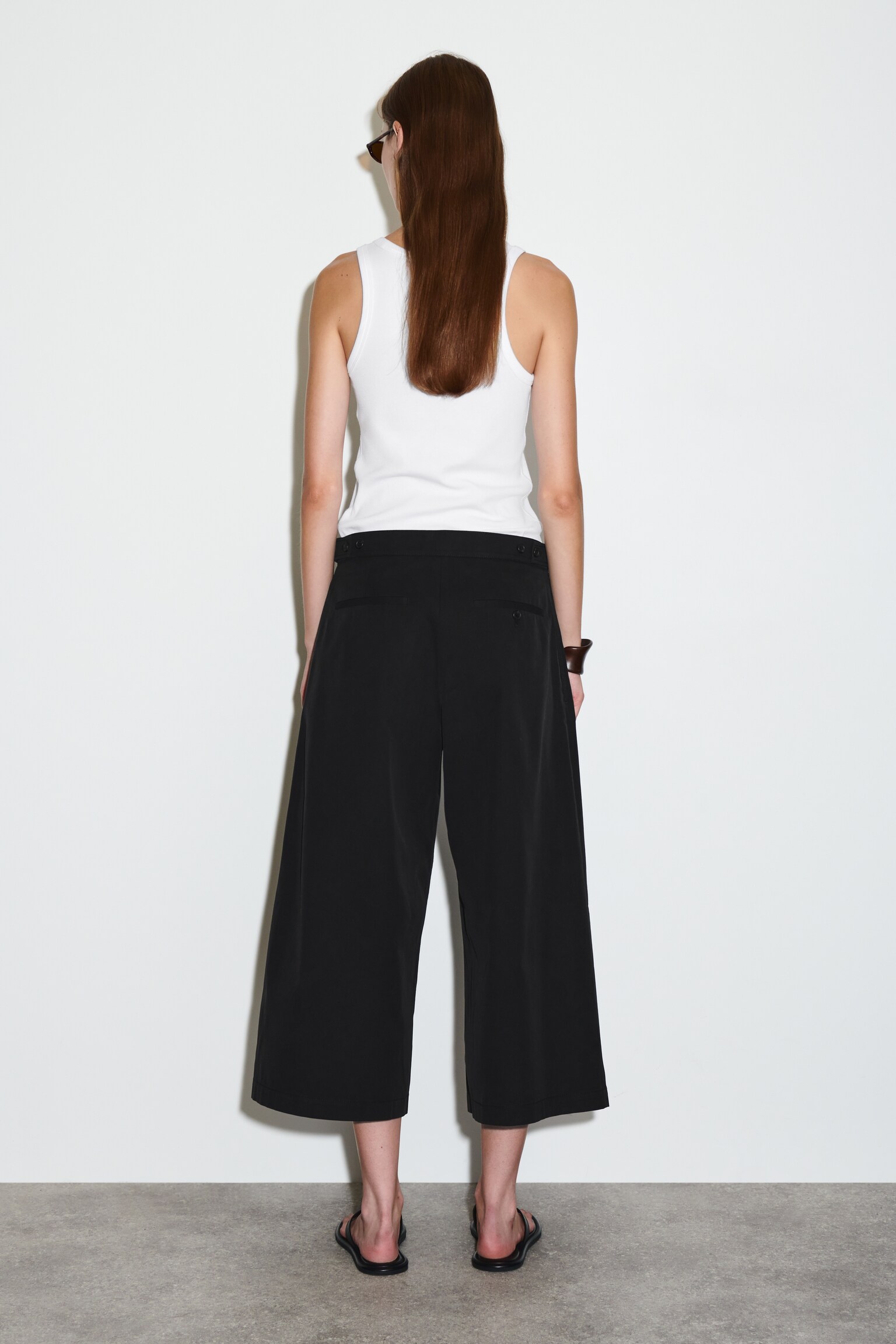 PANTALON COURT LARGE EN COTON - NOIR/BEIGE CLAIR - 3