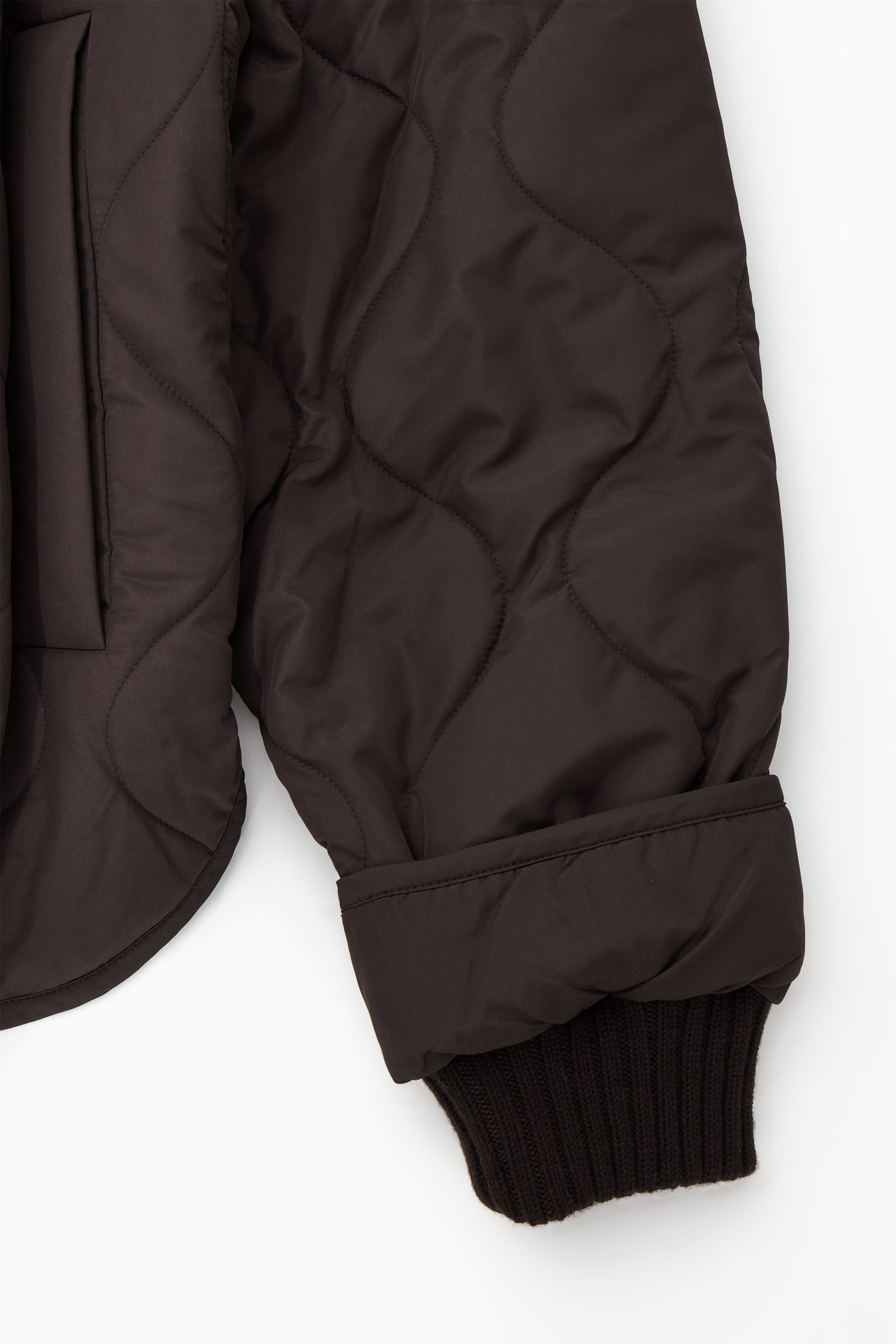 StillMedia/DescriptiveDetail