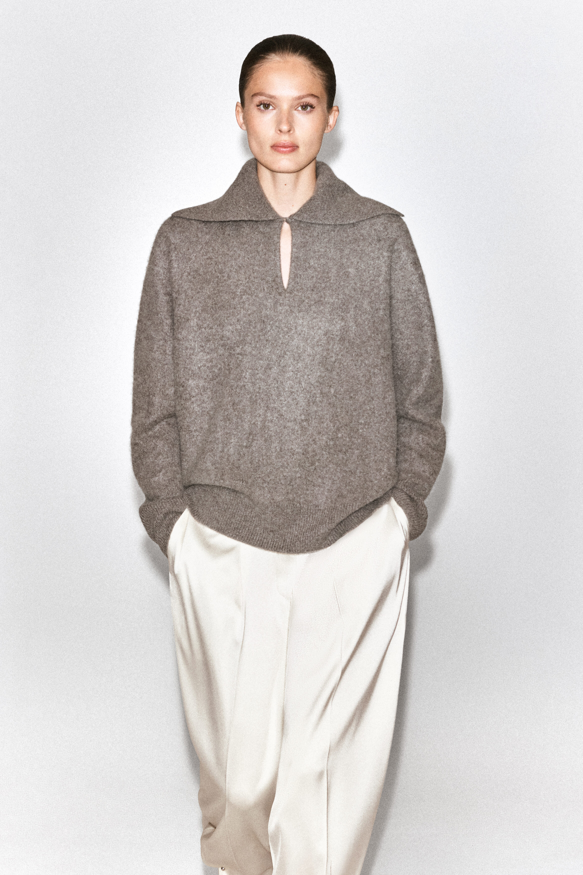 V-DETAIL CASHMERE MOCK-NECK SWEATER