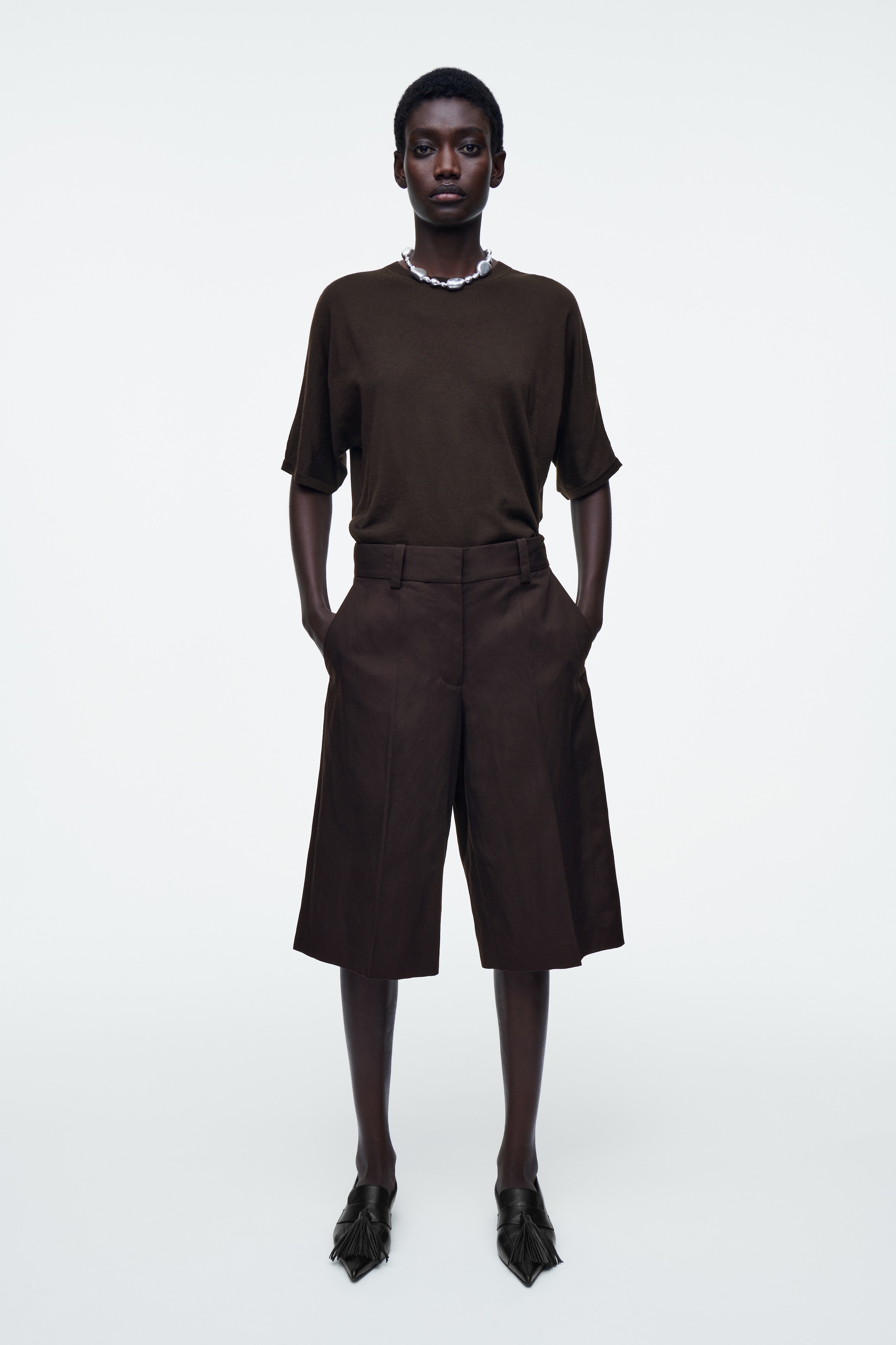 Se større billede: LANGE HABITSHORTS I HØRBLEND - MØRKEBRUN - DAME | H&M DK 1