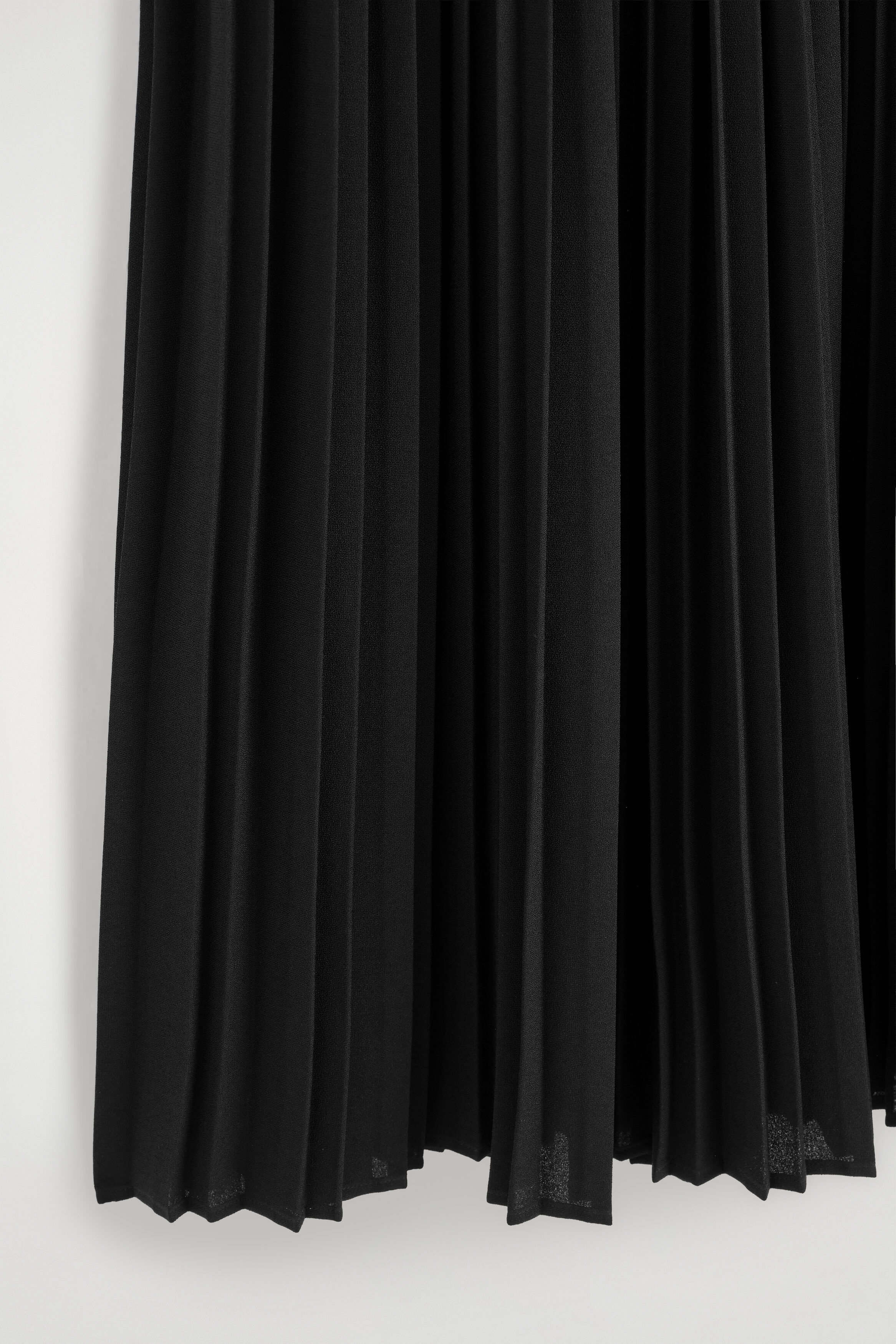 Pleated Crepe Midi Skirt