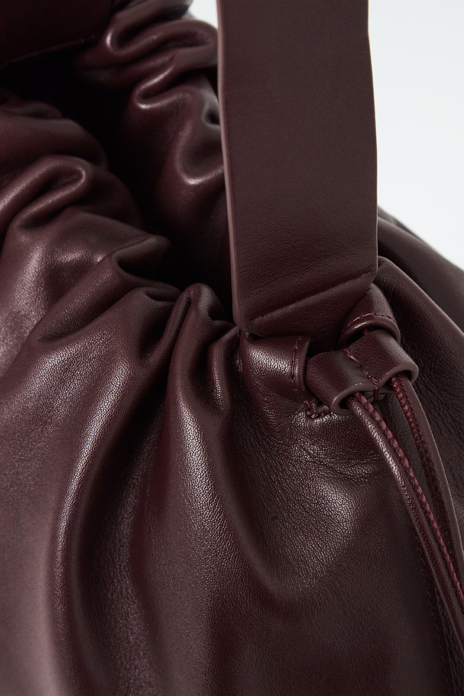 BOLSO DE MANO CAVATELLI - PIEL - BURDEOS - 3