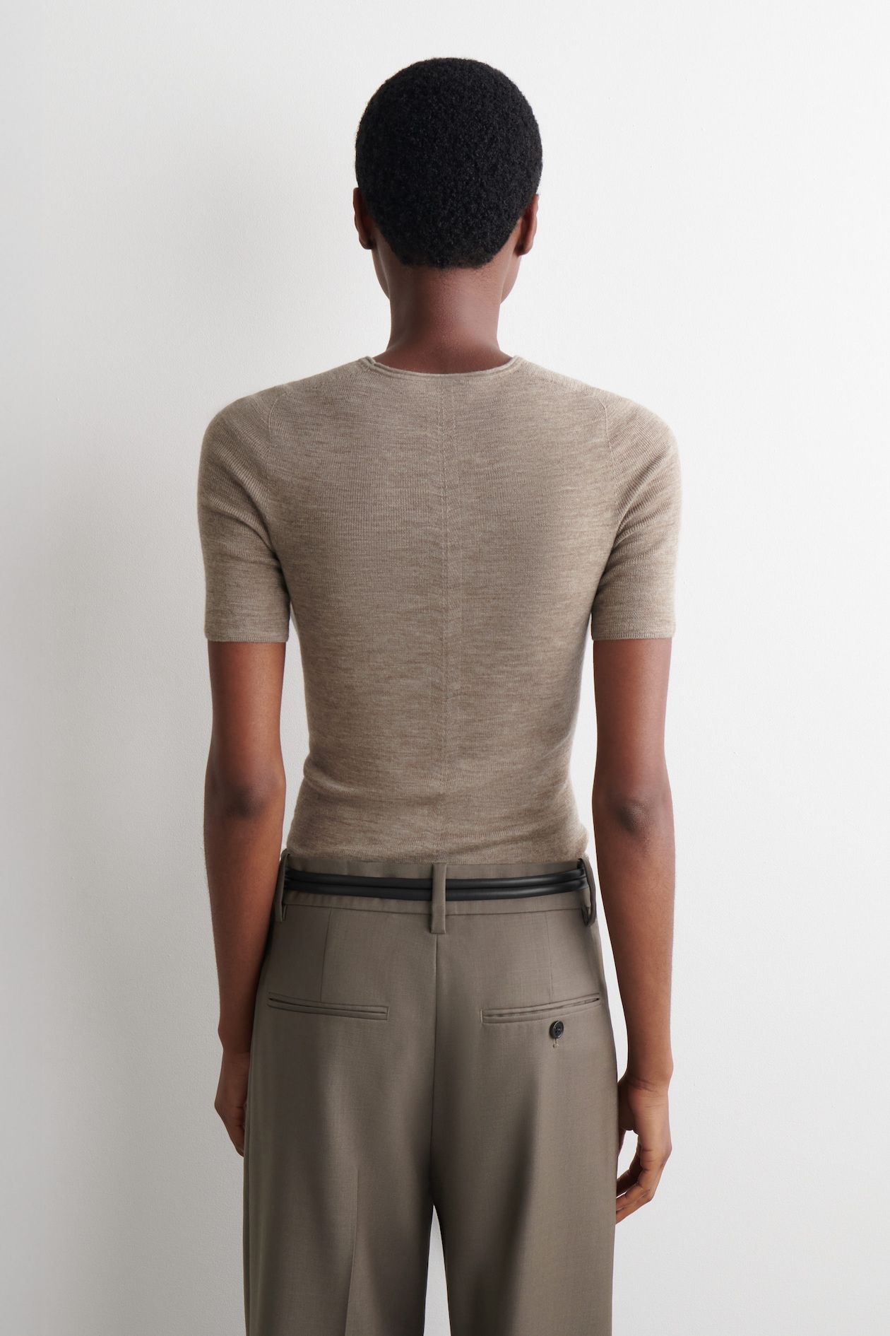 SEAMLESS MERINO WOOL T-SHIRT — BEIGE MÉLANGE