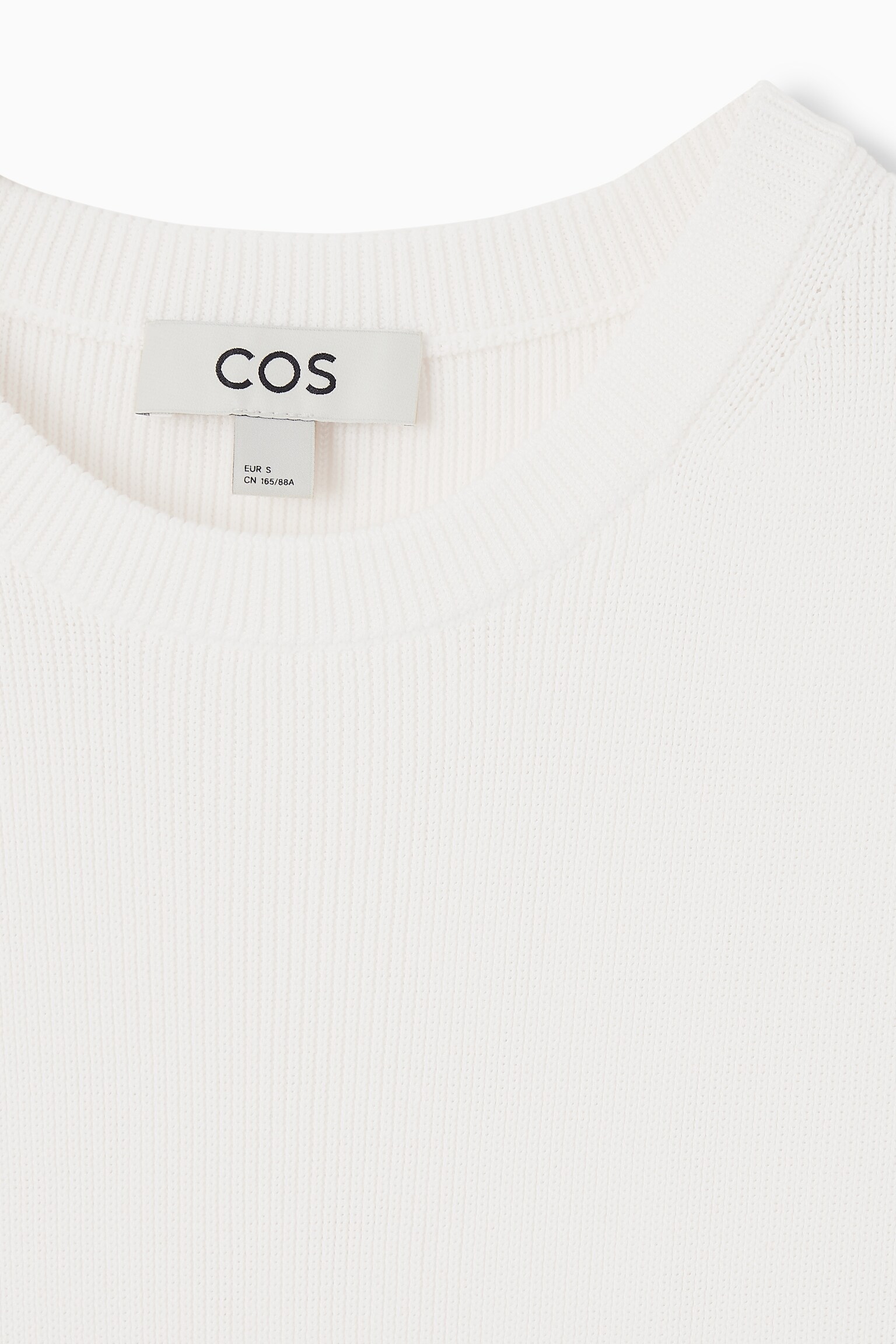 MINIKLEID AUS RIPPSTRICK MIT TIEFER TAILLE - WEISS - 2