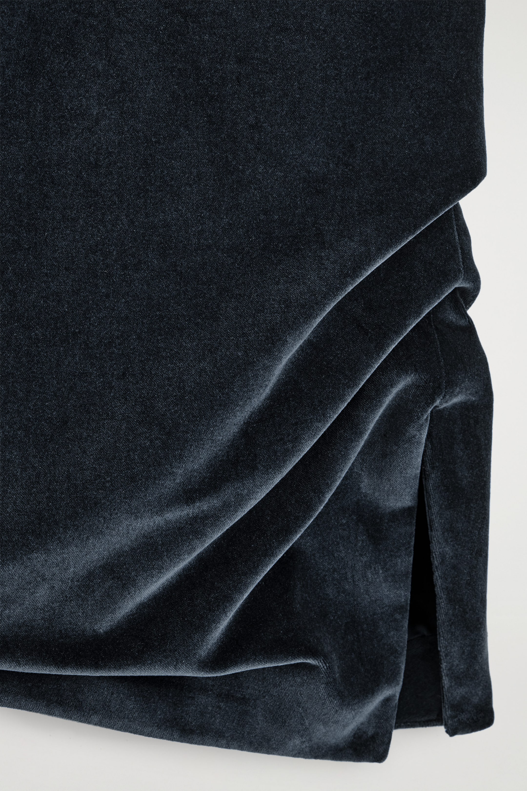 StillMedia/DescriptiveDetail