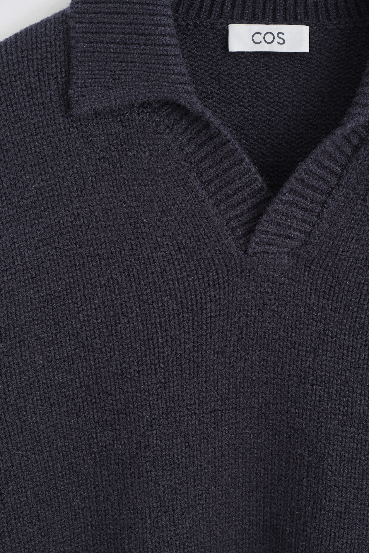 CHUNKY CASHMERE POLO SWEATER — NAVY
