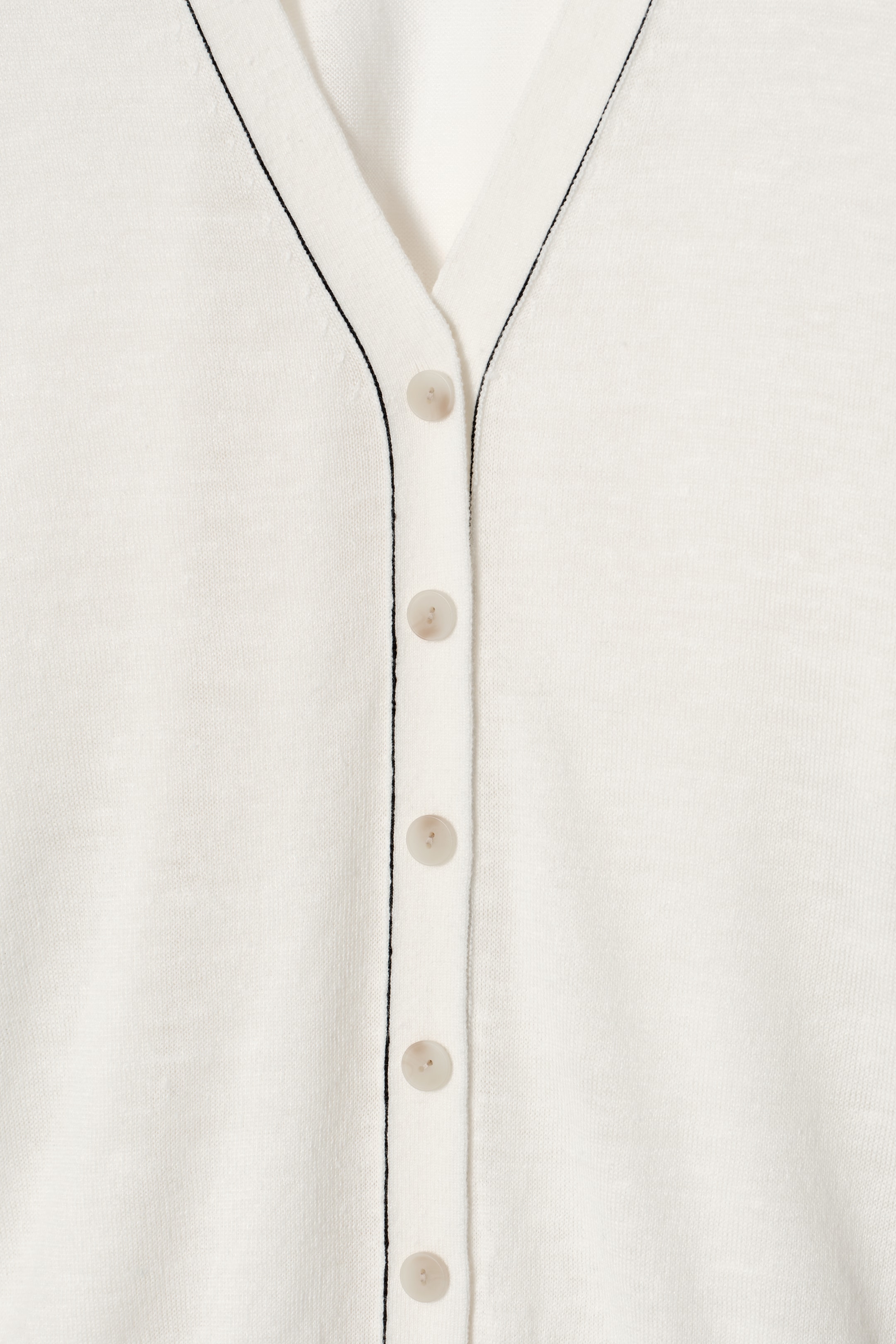 View larger image: MERINO WOOL-LINEN BLEND V-NECK CARDIGAN - OFF-WHITE - Ladies | H&M GB 8