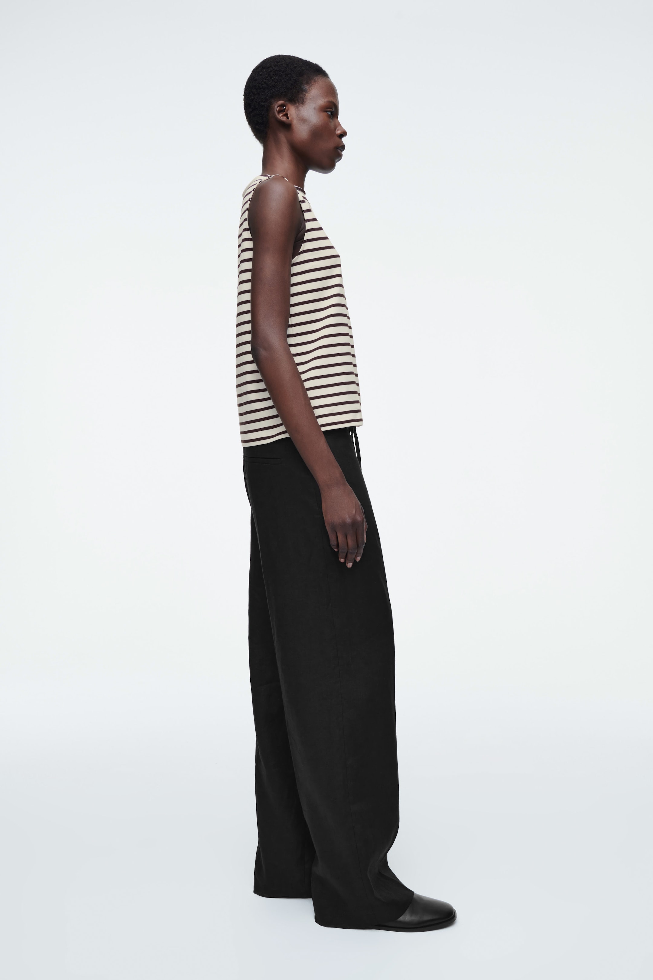 BOAT-NECK TANK TOP