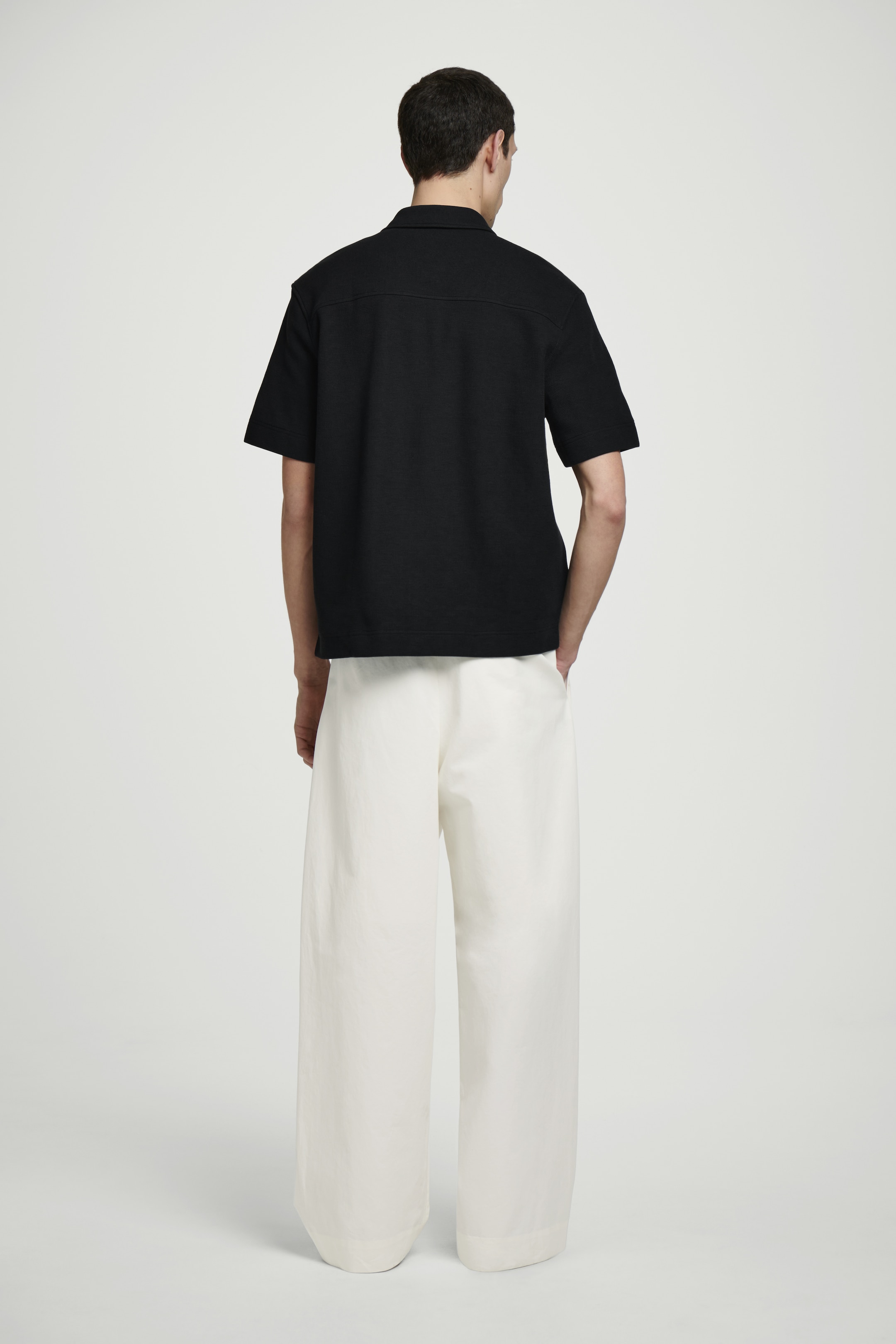 Ver imagen más grande: CAMISA DE ALGODÓN TEXTURIZADO CON CREMALLERA - NEGRO - HOMBRE | H&M ES 5