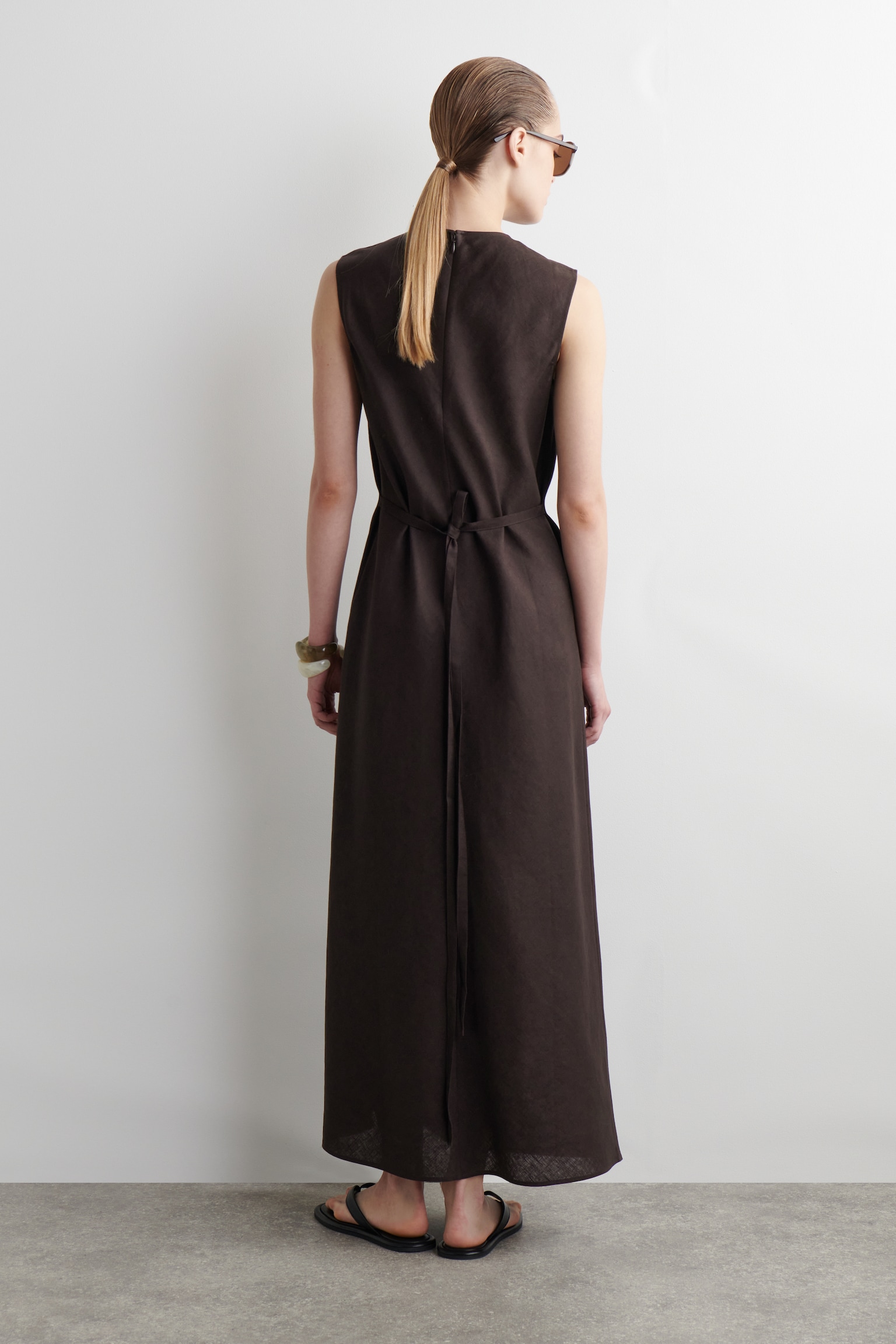 ROBE MIDI COUPÉE EN BIAIS EN LIN MÉLANGÉ - BRUN FONCÉ/Bleu acier - 3