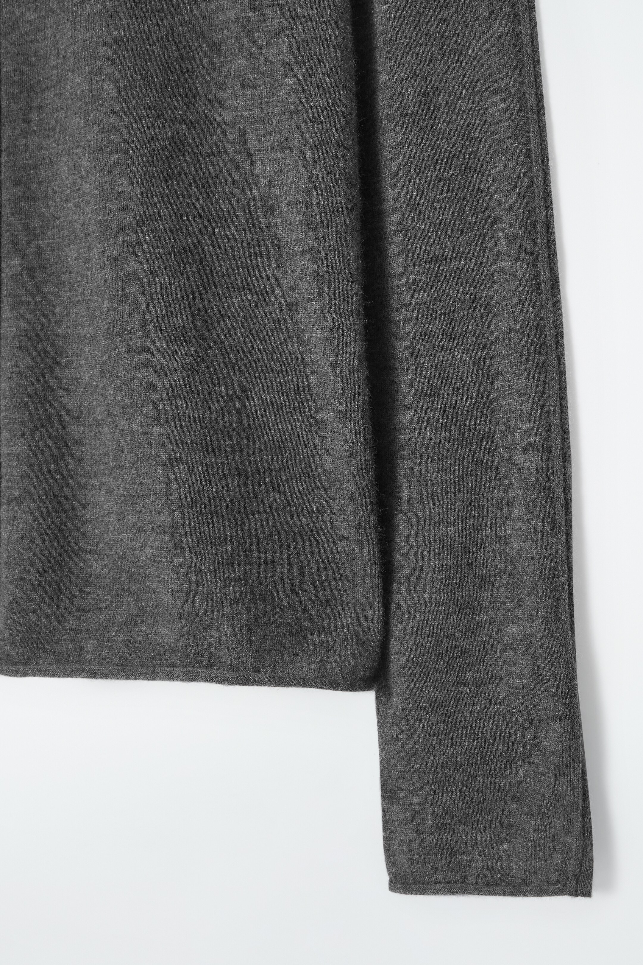 Agrandir l'image: PULL À COL ROULÉ EN CACHEMIRE - GRIS CHINÉ - FEMME | H&M CH 8