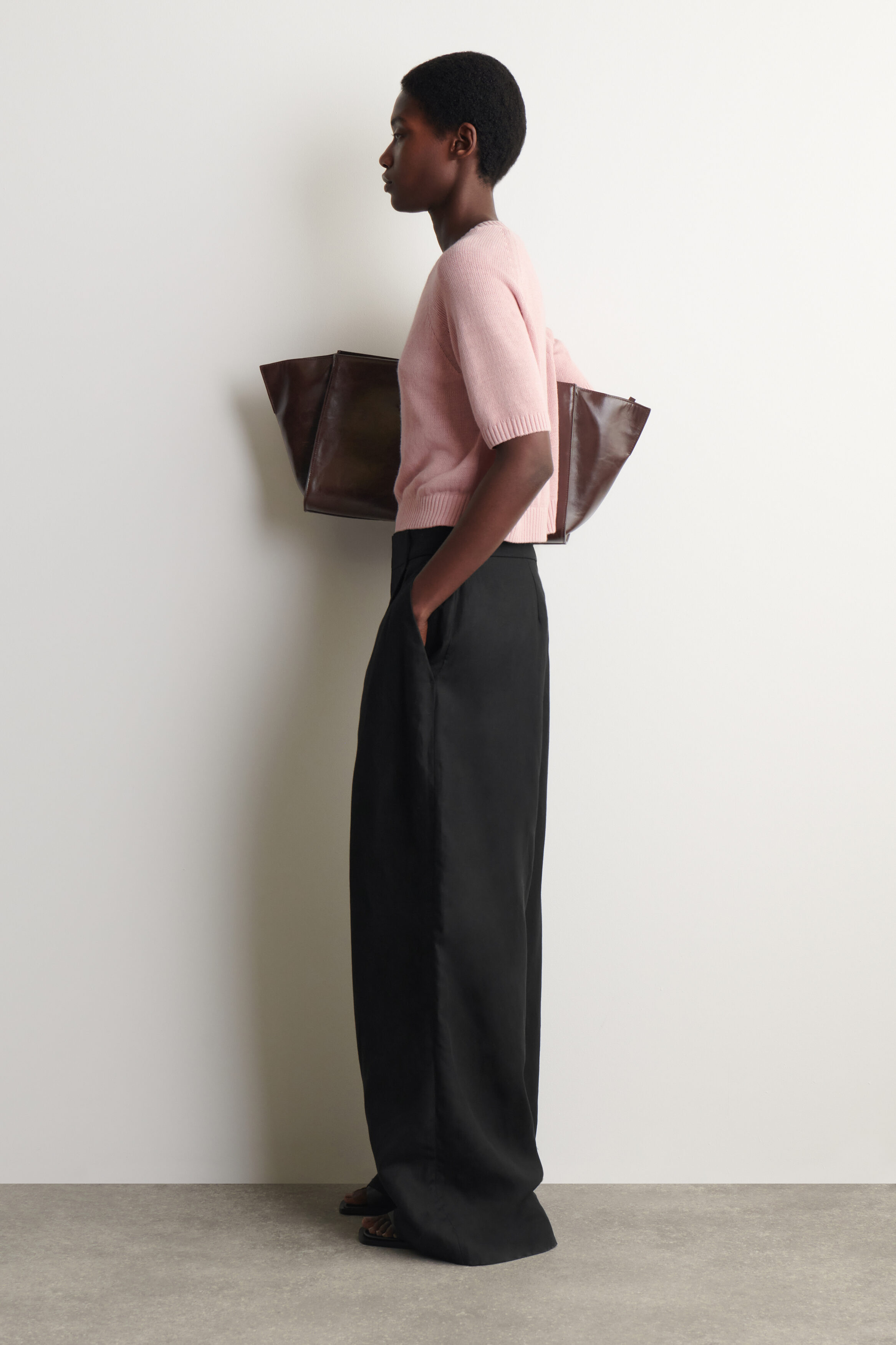 SHRUNKEN KNITTED LINEN T-SHIRT - PINK | COS