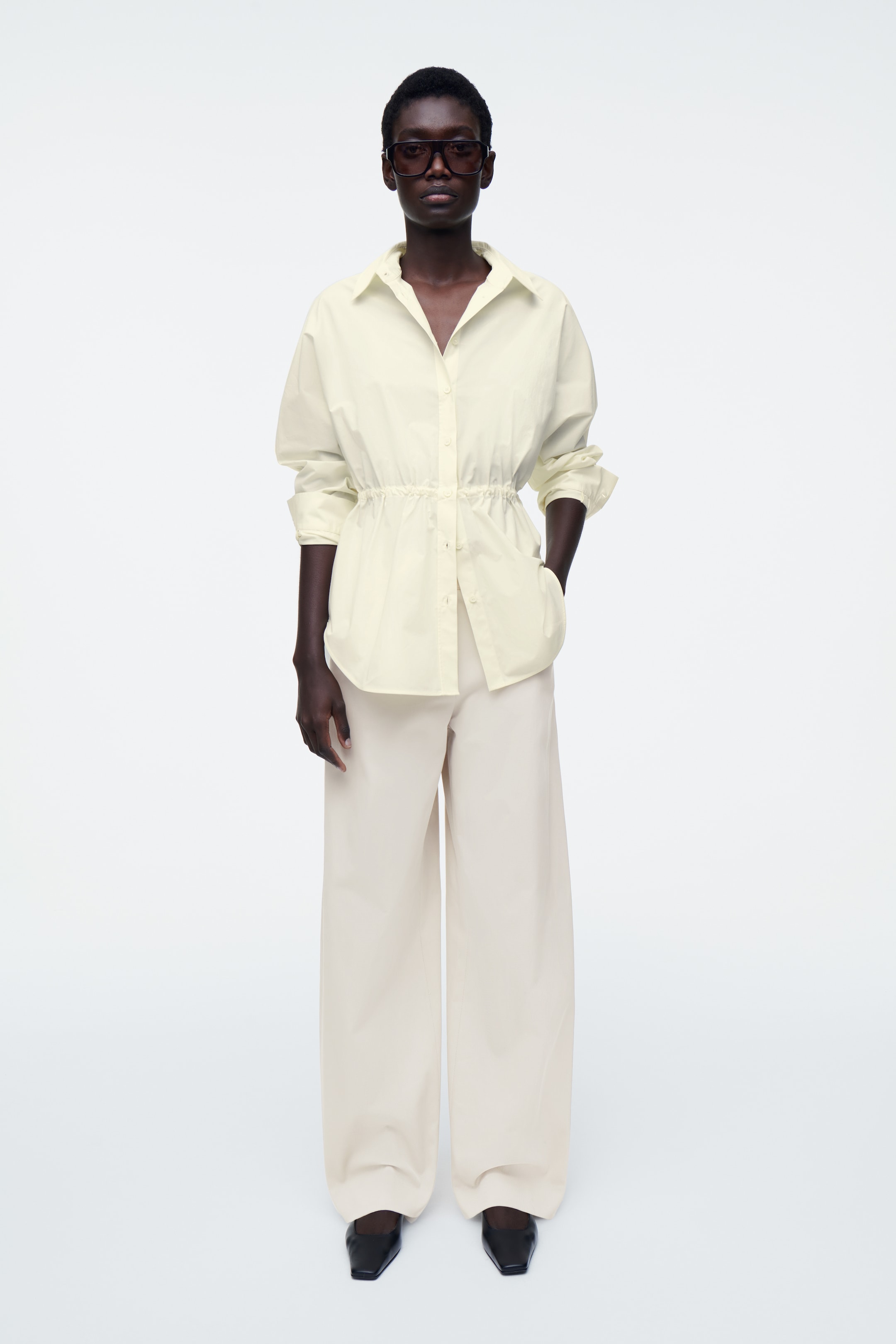 Grotere afbeelding bekijken: TREKKOORD-TAILLE OVERHEMD - BOTERMELK - DAMES | H&M BE 3