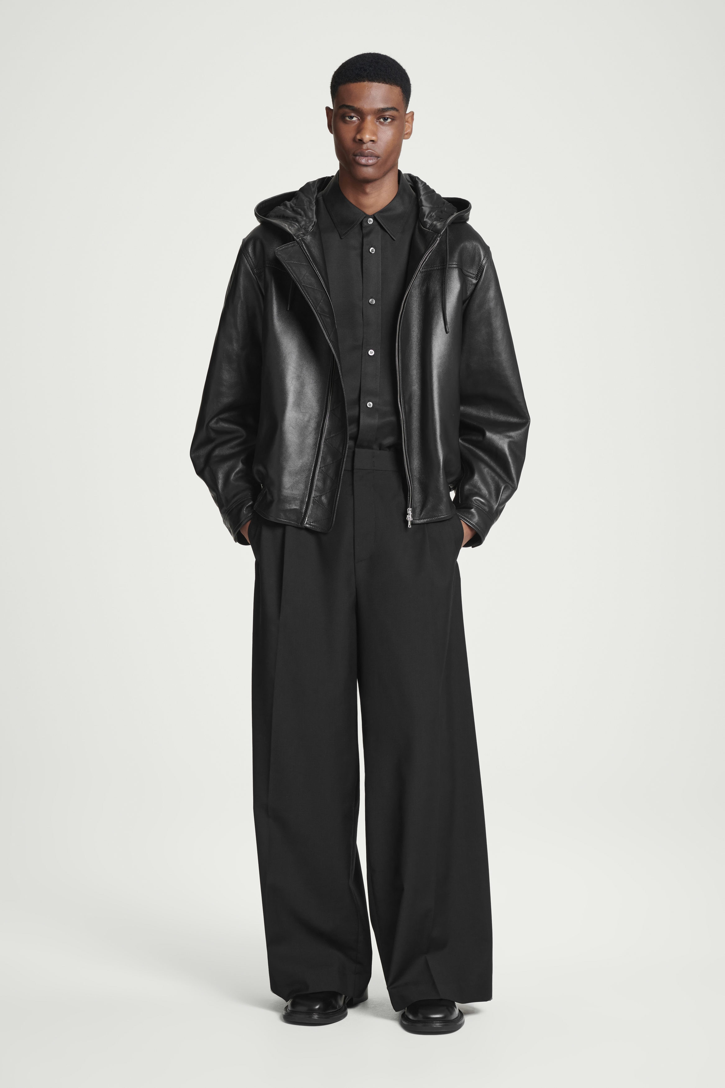 【NOTHING WRITTEN】Hooded Leather Blouson Jacket Black HOODED LEATHER BOMBER JACKET - BLACK | COS