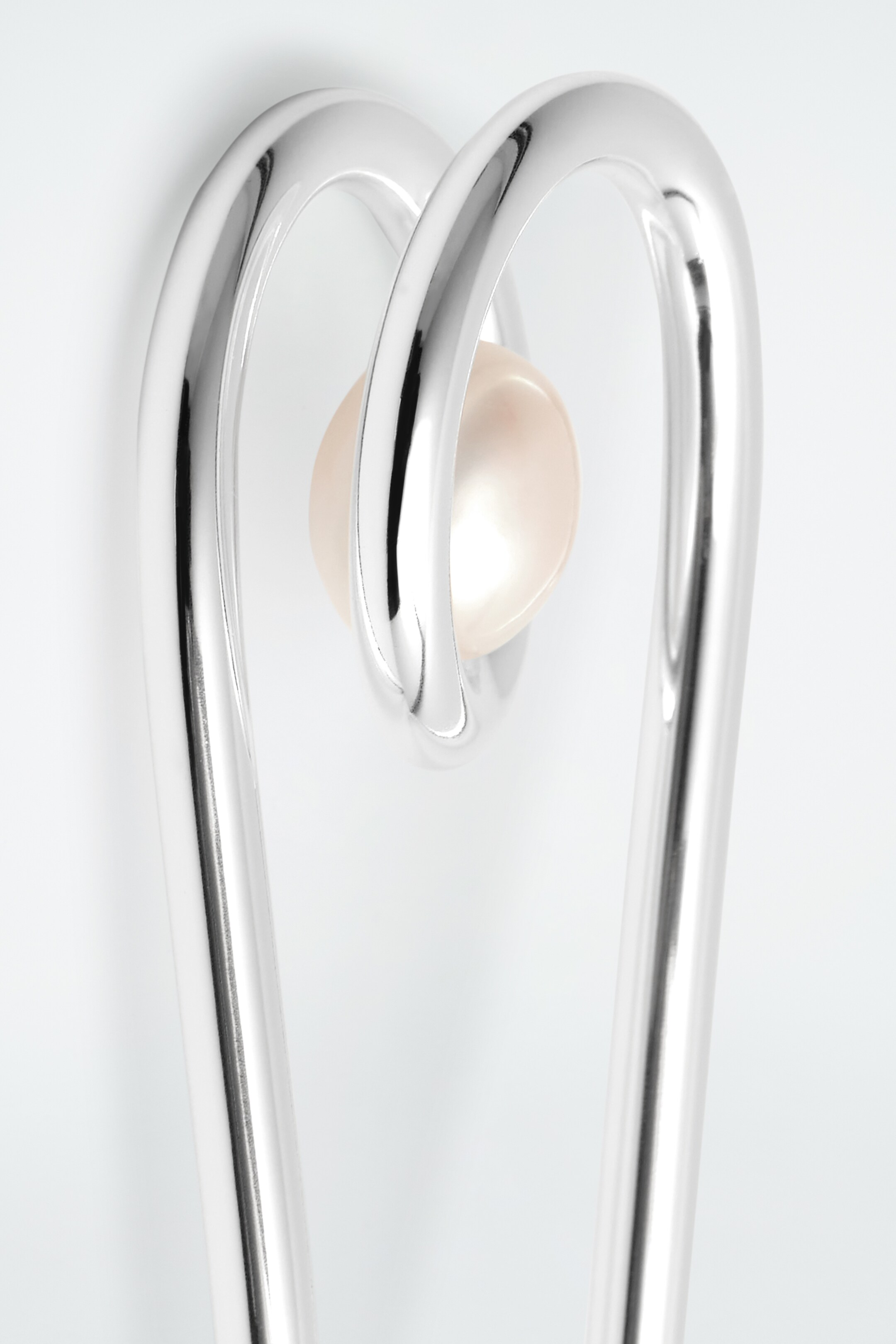 Größeres Bild anzeigen: HAARNADEL MIT SÜSSWASSERPERLE - SILBER - Ladies | H&M AT 2