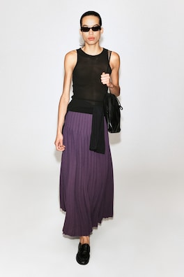 PLEATED CREPE MIDI SKIRT — PLUM 2