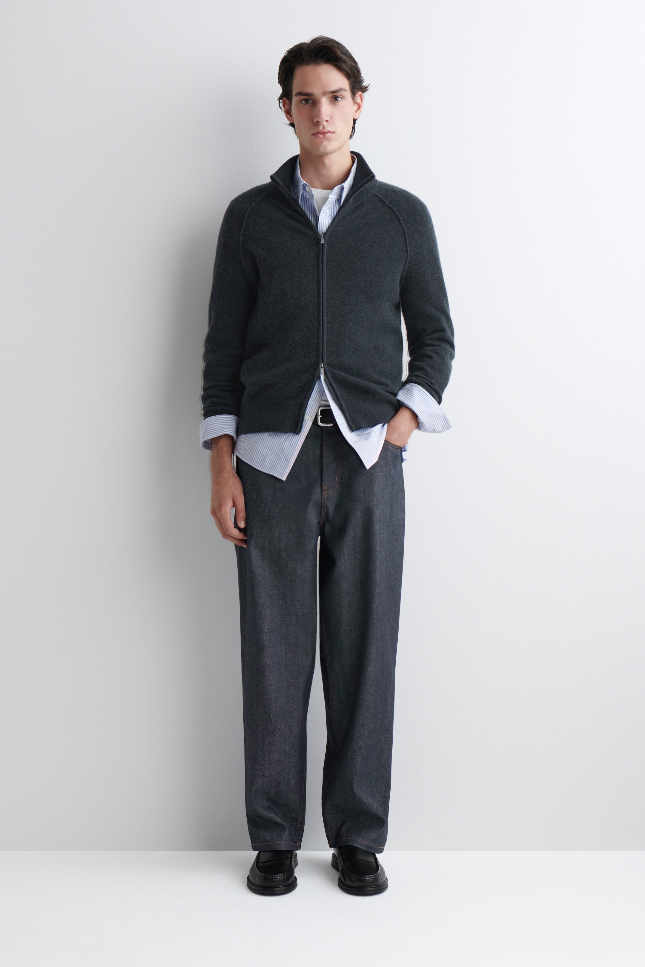 CARDIGAN IN CASHMERE CON COLLO A IMBUTO E CERNIERA