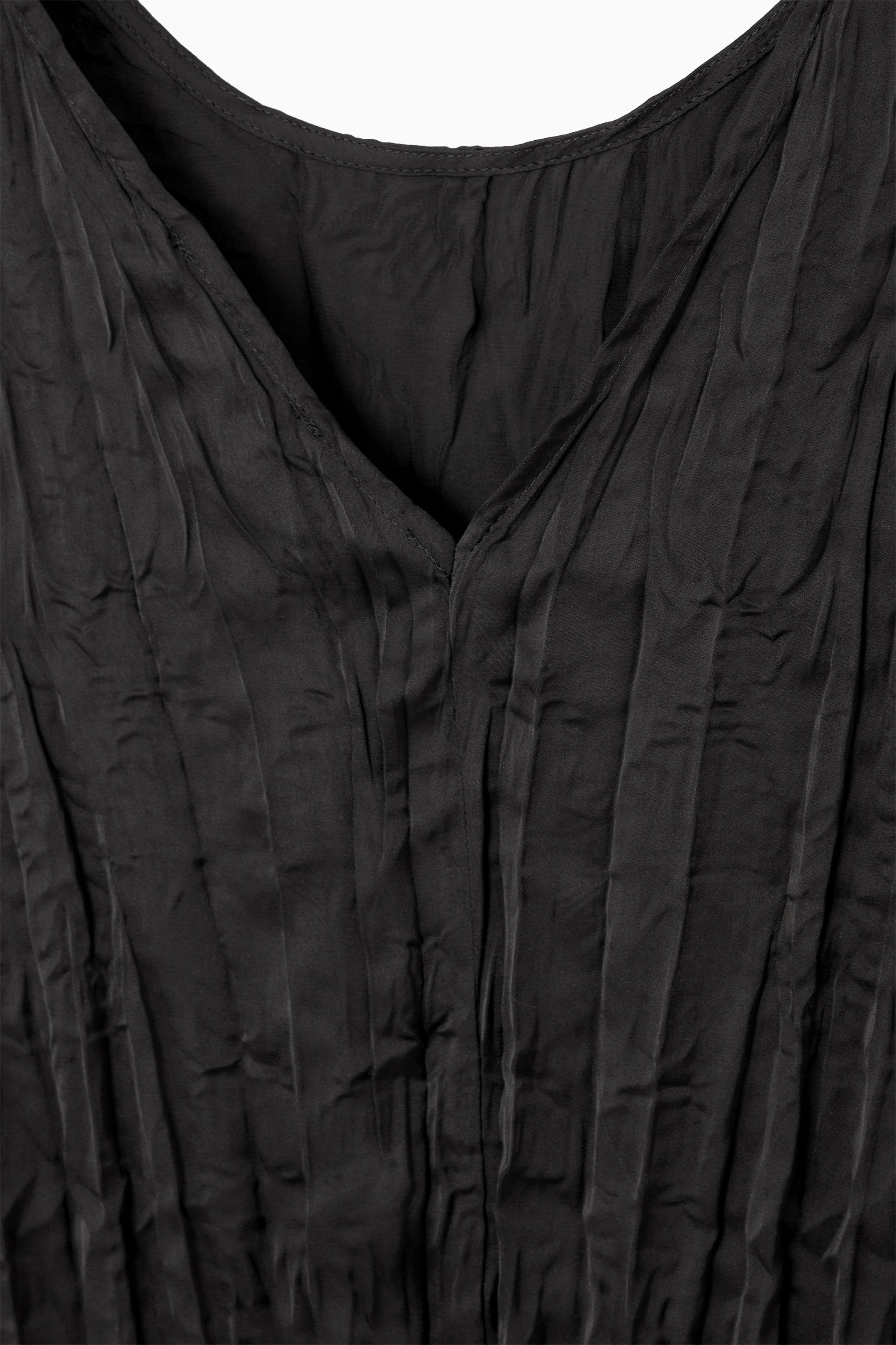 Grösseres Bild ansehen: PLISSIERTES OBERTEIL IN KNITTEROPTIK - SCHWARZ - DAMEN | H&M CH 2