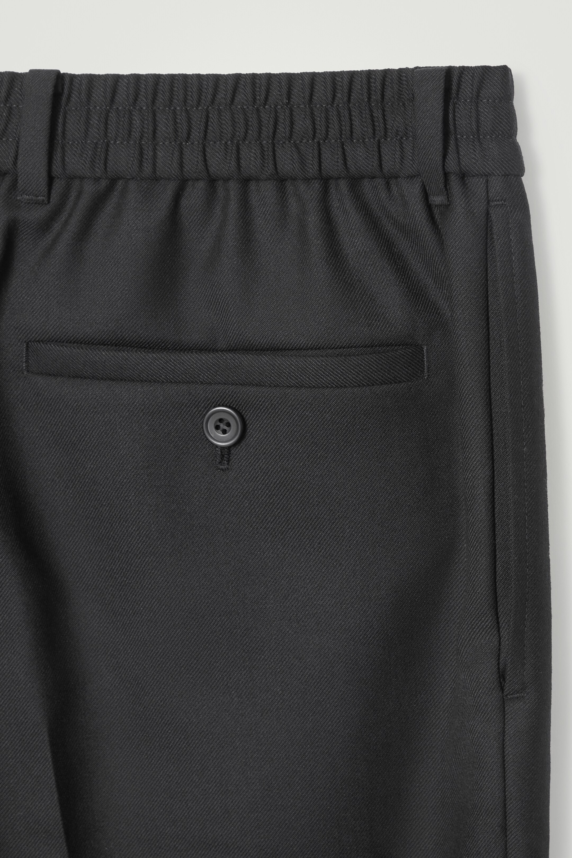 Agrandir l'image: PANTALON DROIT À REVERS EN LAINE MÉLANGÉE - NOIR - HOMME | H&M CH 2