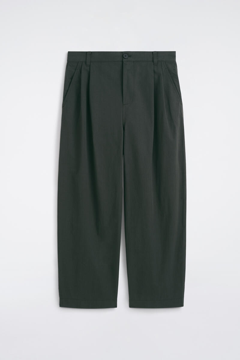 Cotton Relaxed-Fit Barrel-Leg Utility Pants