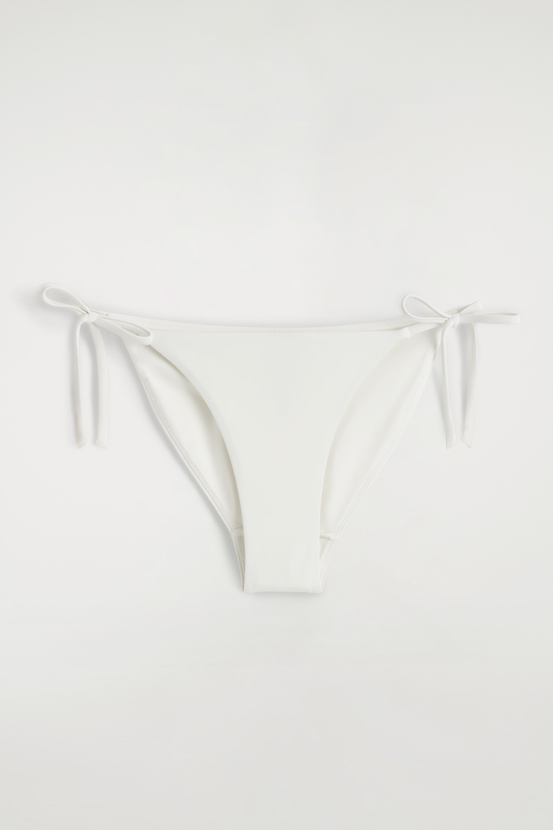 Agrandir l'image: BAS DE BIKINI À NOUER - BLANC - FEMME | H&M FR 4