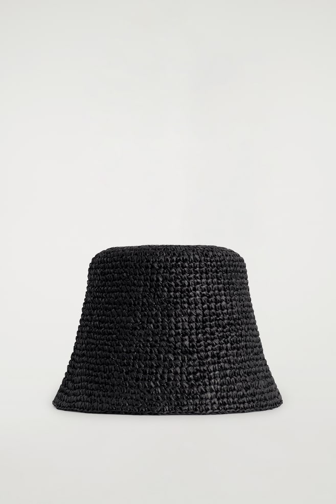 CHAPEAU SEAU SCULPTÉ EN PAILLE - NOIR - 1