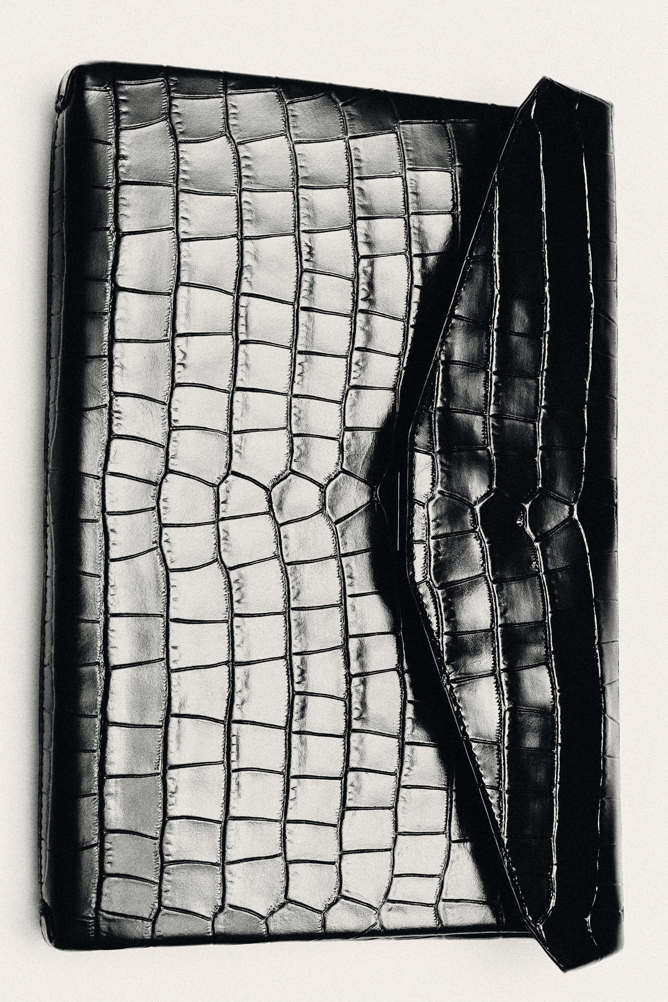 ENVELOPE CLASP POUCH - CROC-EFFECT LEATHER