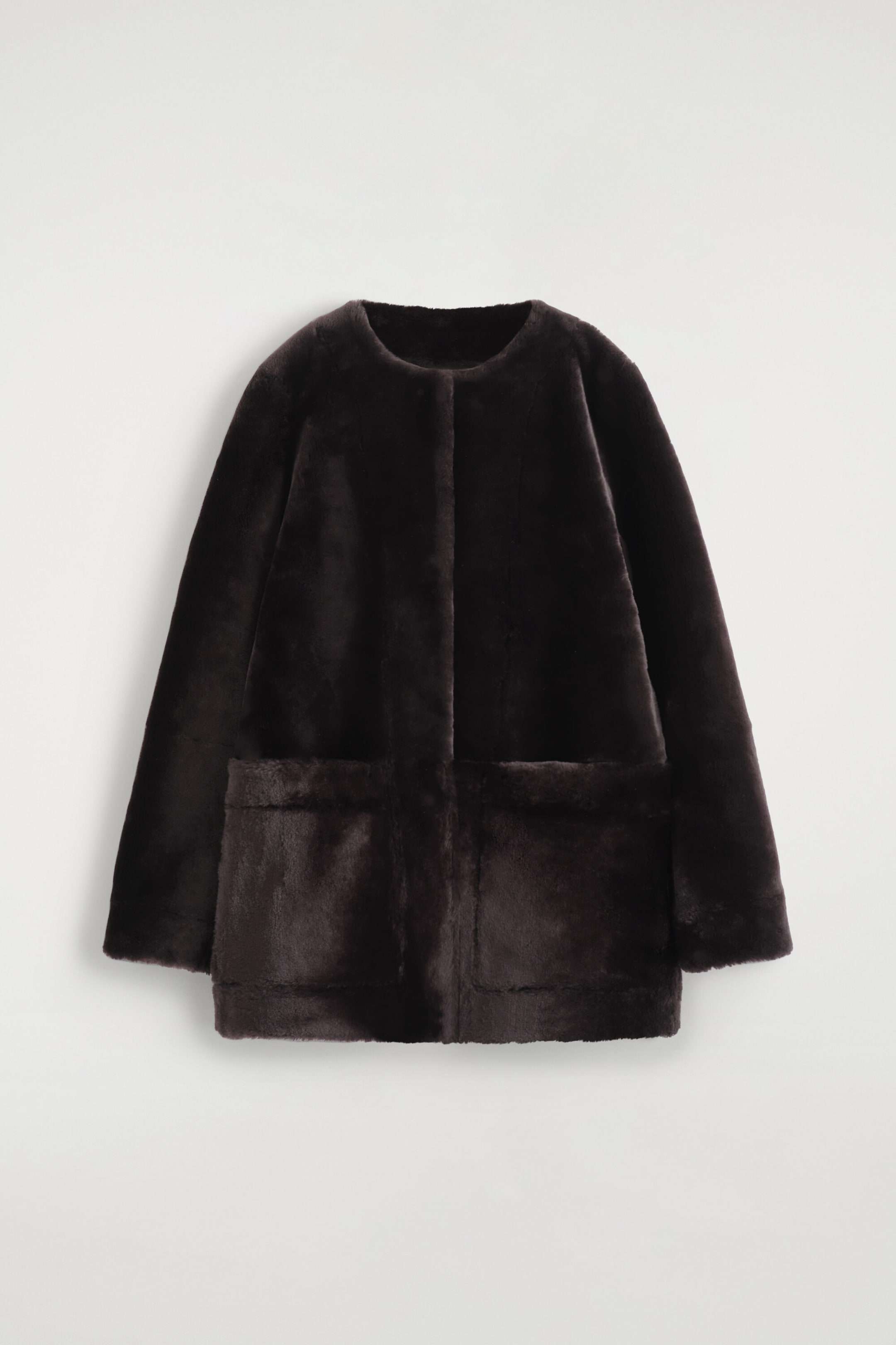 COLLARLESS SHEARLING JACKET