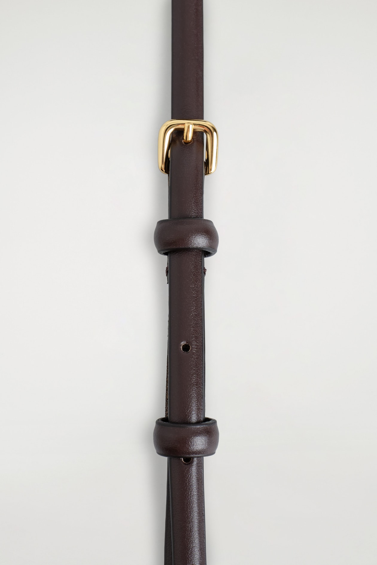 DOUBLE-WRAP SKINNY LEATHER BELT — BROWN