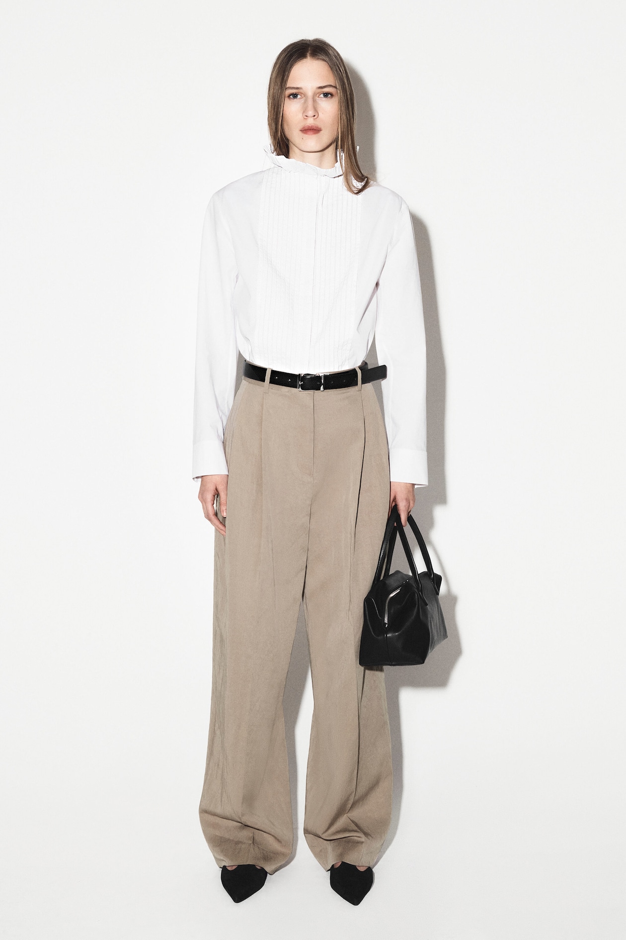 RELAXED FLUID WIDE-LEG PANTS — BEIGE