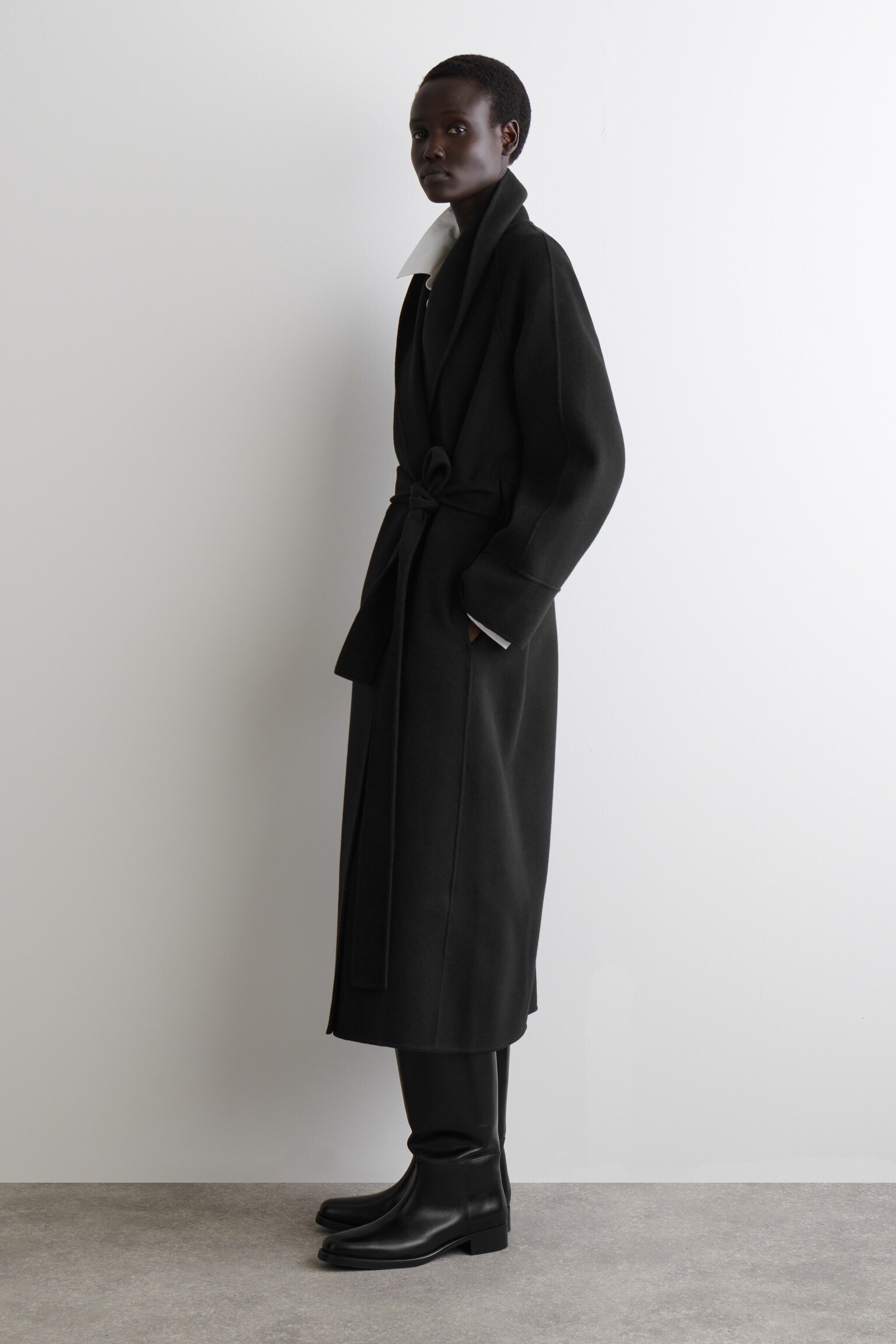 BELTED DOUBLE-FACED WOOL COAT - BLACK/BURGUNDY - 5