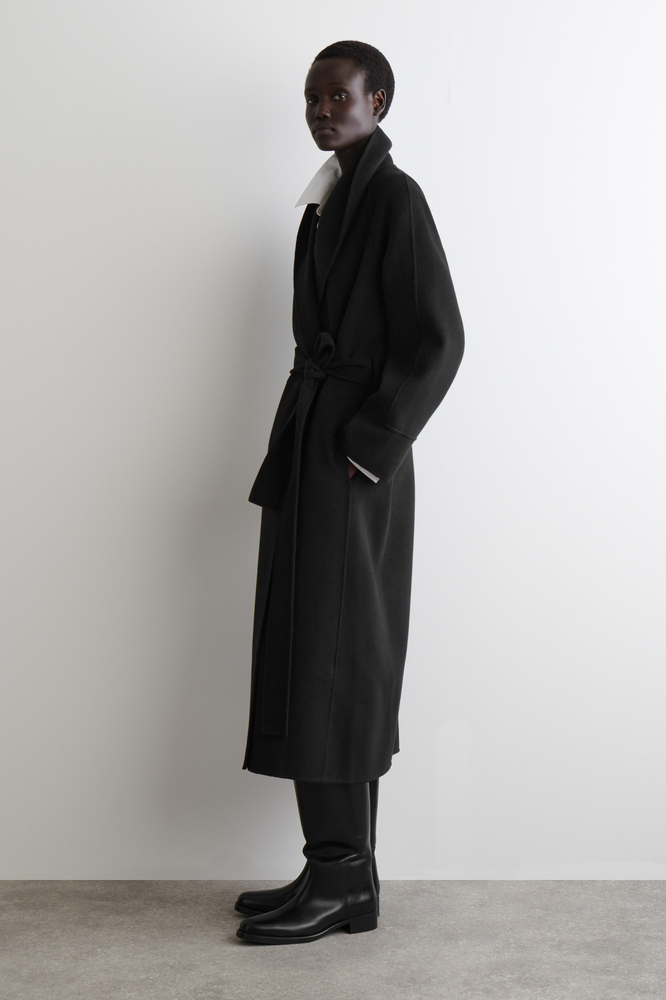 ジャケット・アウター COS DOUBLE-FACED WOOL BELTED COAT BELTED DOUBLE-FACED WOOL LONG COAT - BLACK | COS US