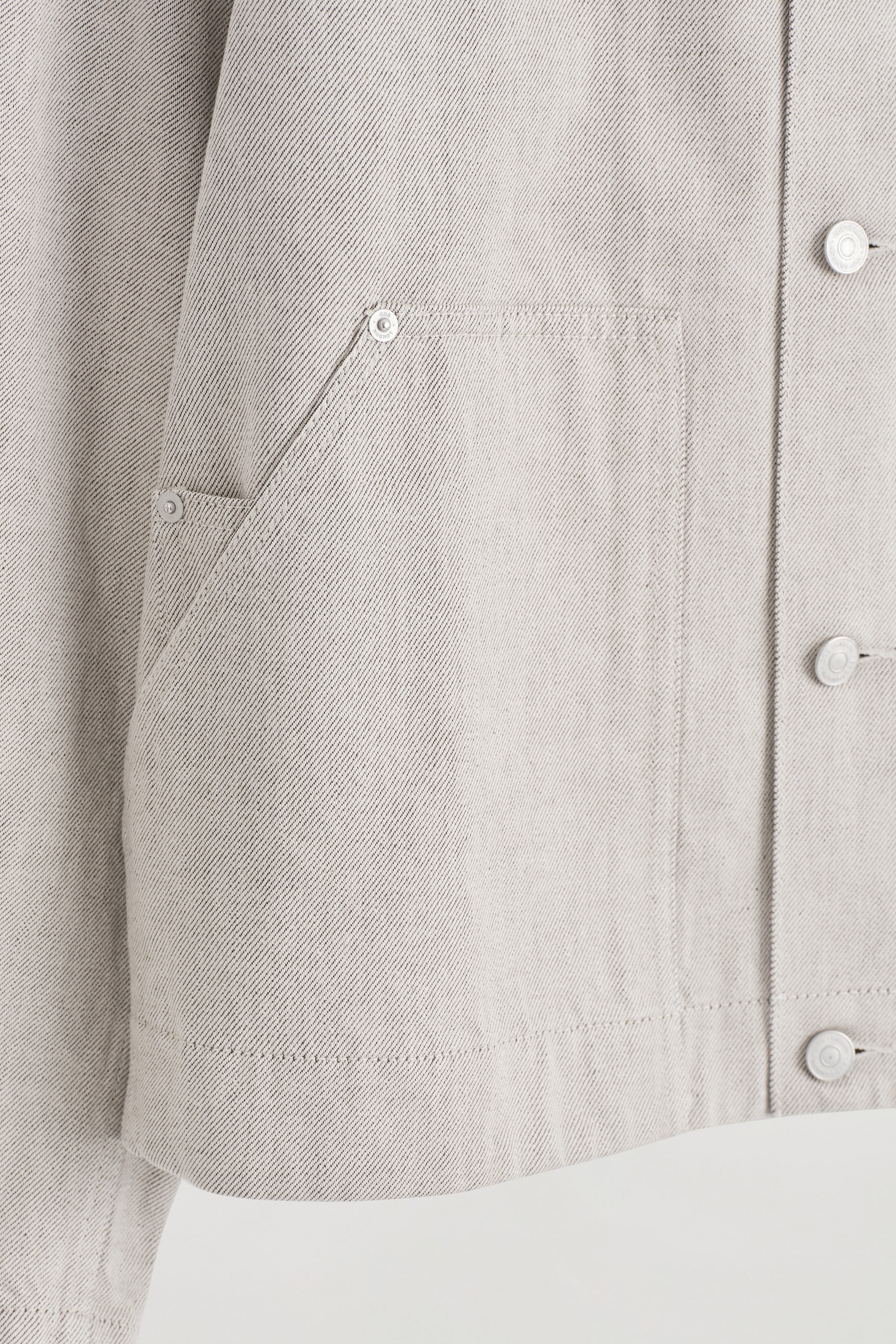 StillMedia/DescriptiveDetail