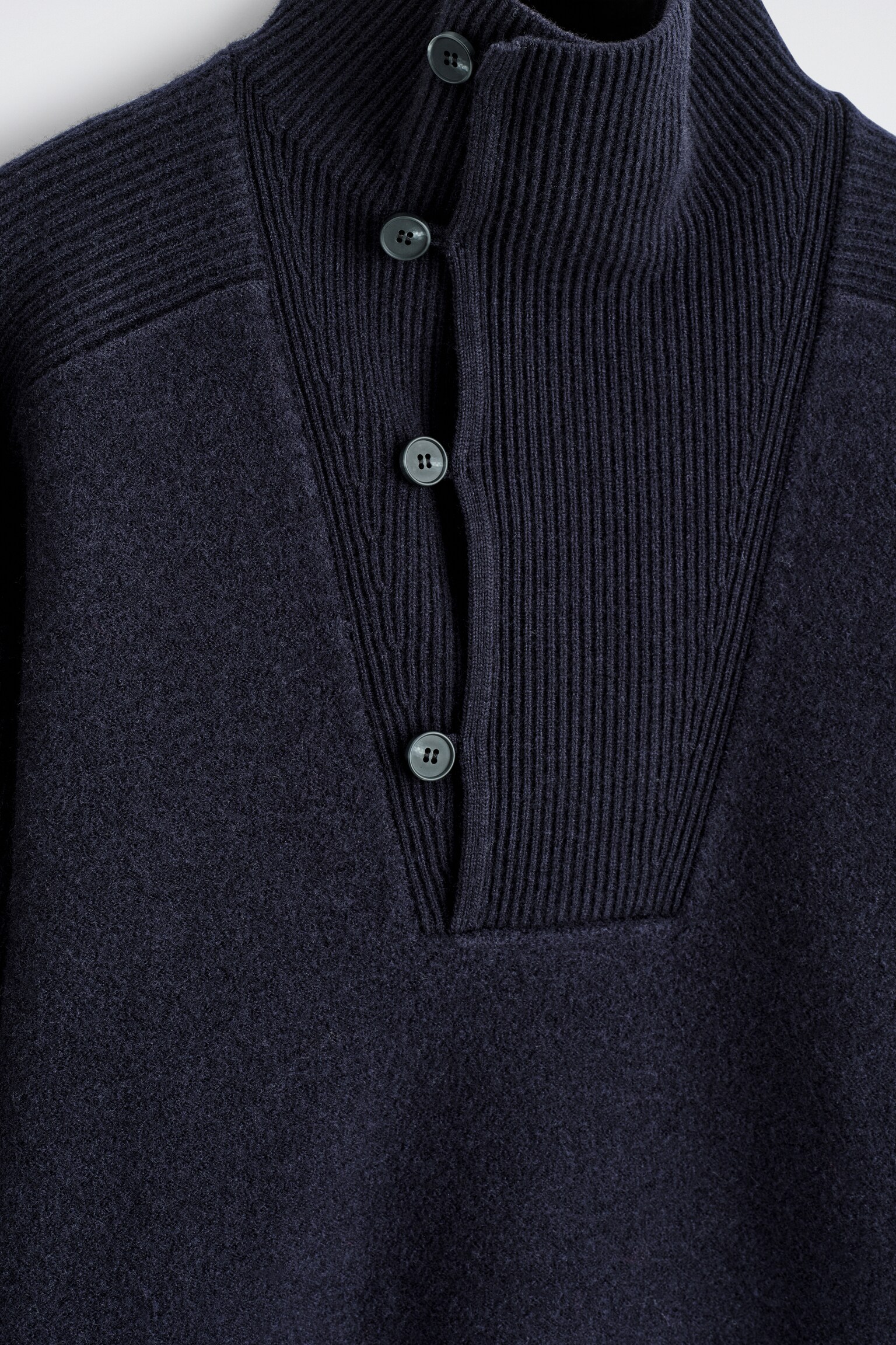 PANELLED MERINO WOOL FUNNEL-NECK JUMPER - NAVY - 9