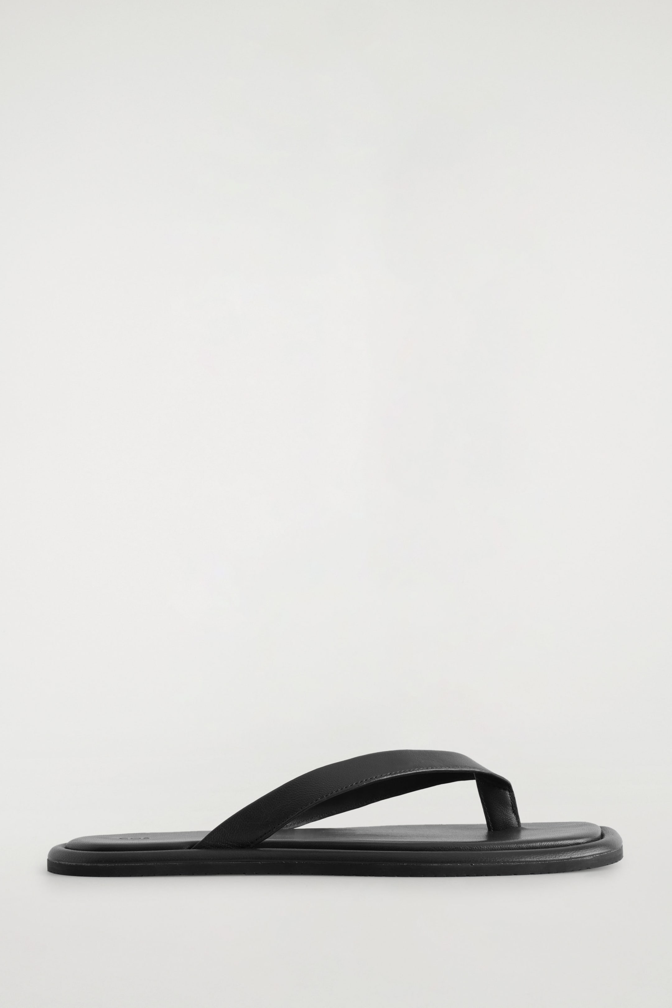 LEATHER FLIP FLOPS