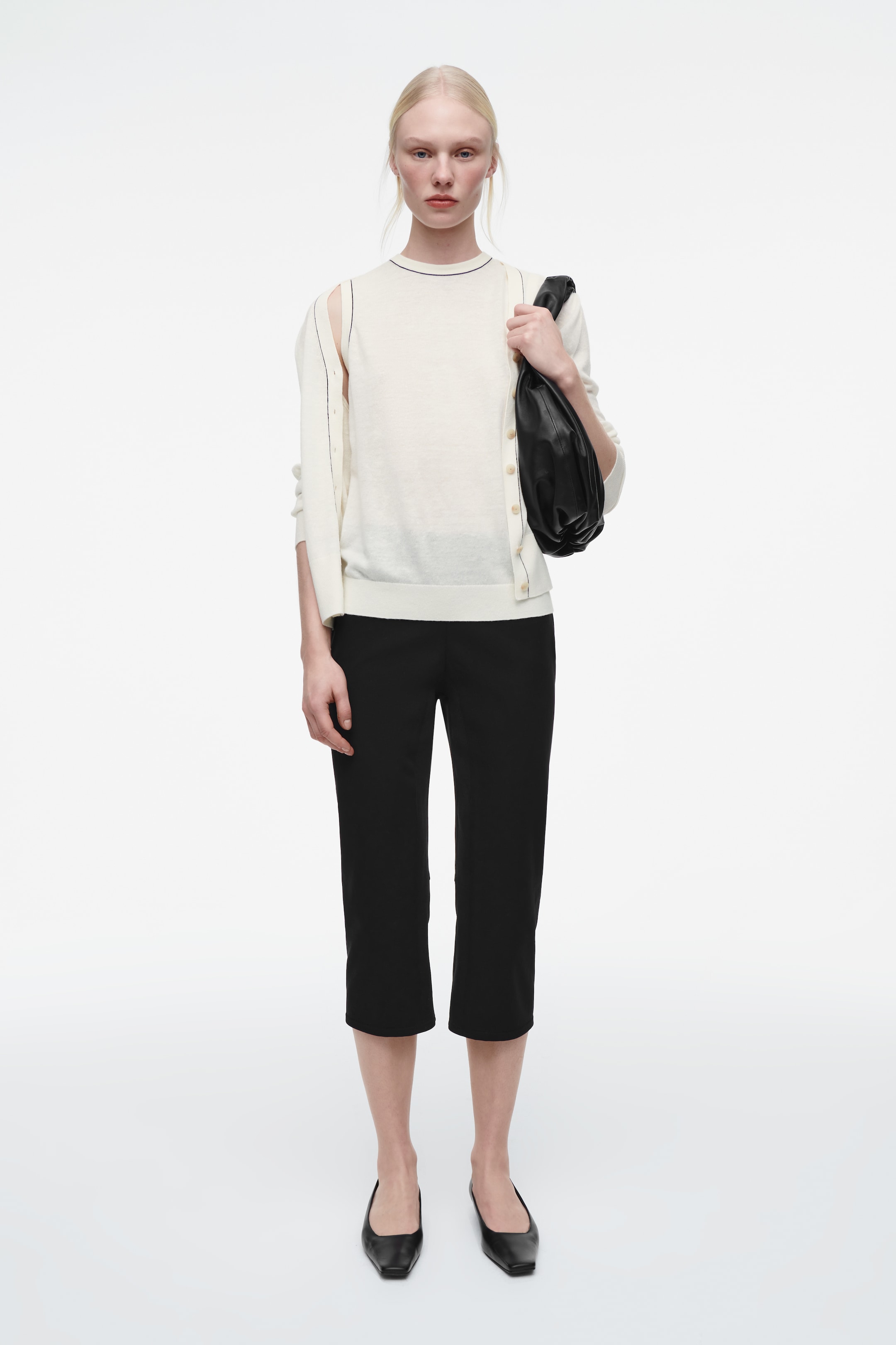 View larger image: MERINO WOOL-LINEN BLEND V-NECK CARDIGAN - OFF-WHITE - Ladies | H&M GB 2