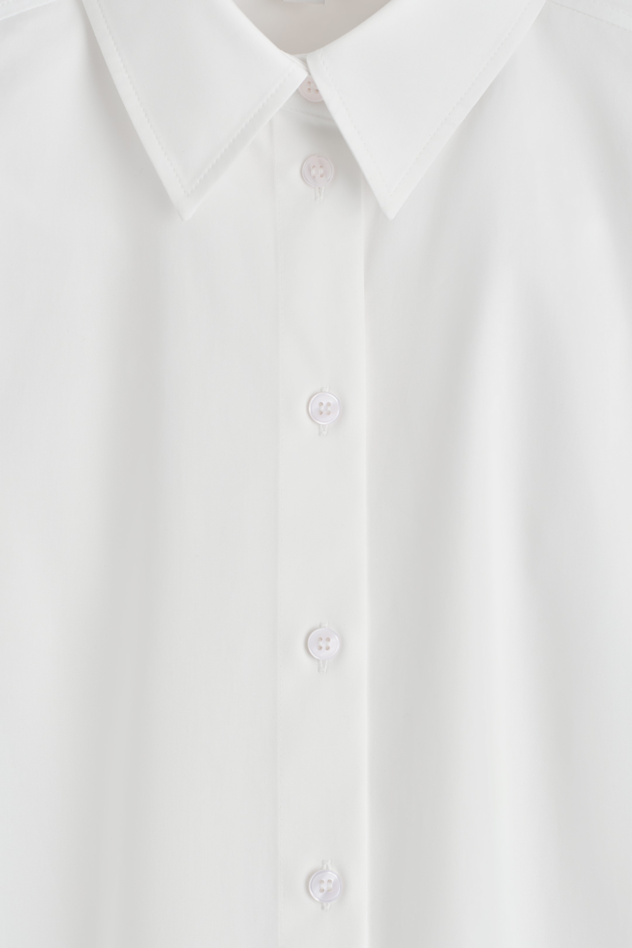 Agrandir l'image: CHEMISE SILHOUETTE ARRONDIE EN COTON PIMA - BLANC - FEMME | H&M CH 5