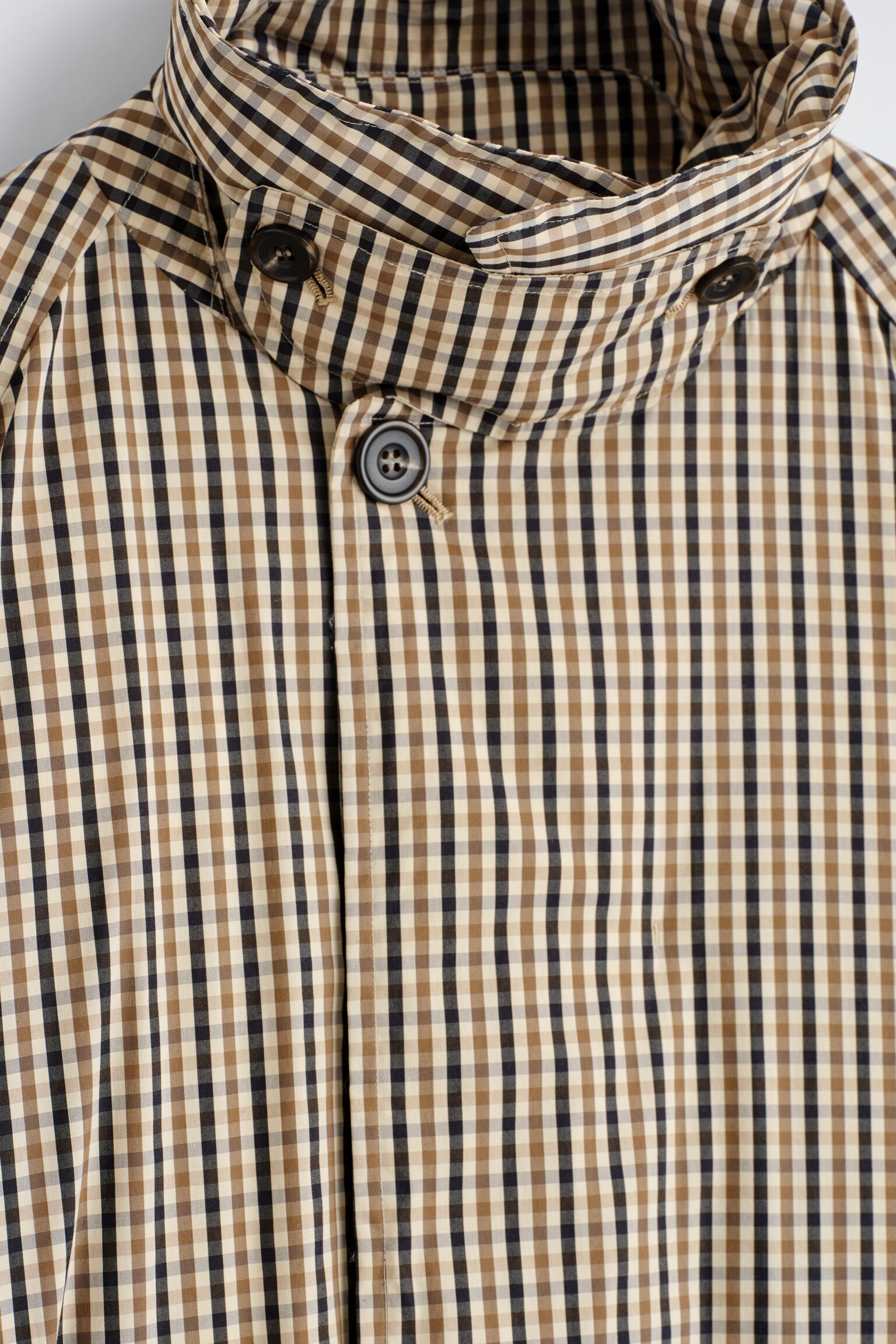 ABRIGO ACOLCHADO CON CINTURÓN Y CUELLO ALTO - BEIGE / CHECKED - 7