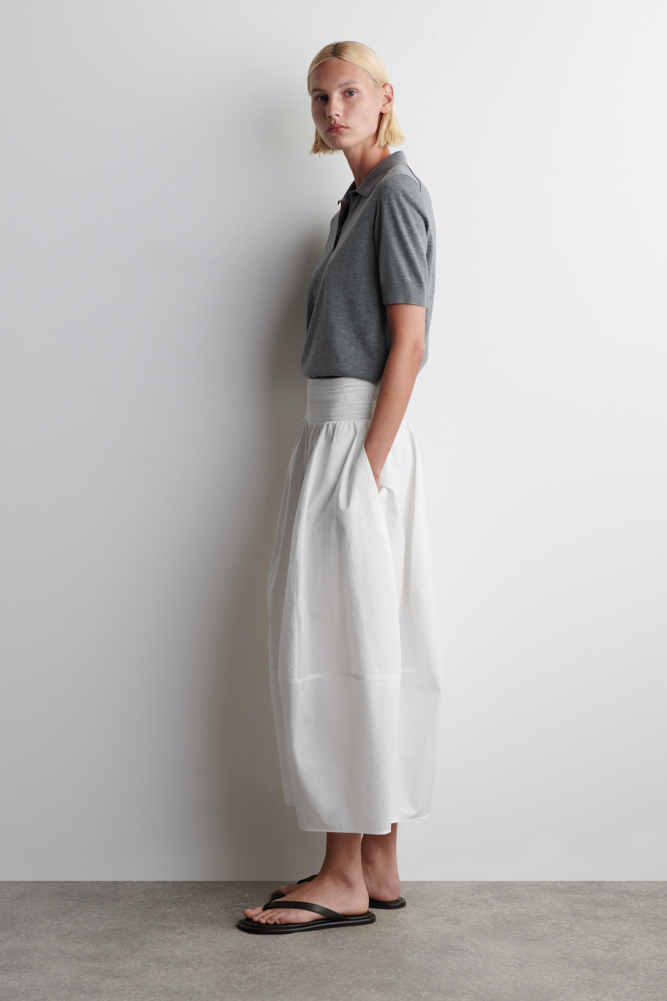 Agrandir l'image: JUPE MIDI À PANNEAUX SMOCKÉS - BLANC - FEMME | H&M FR 3