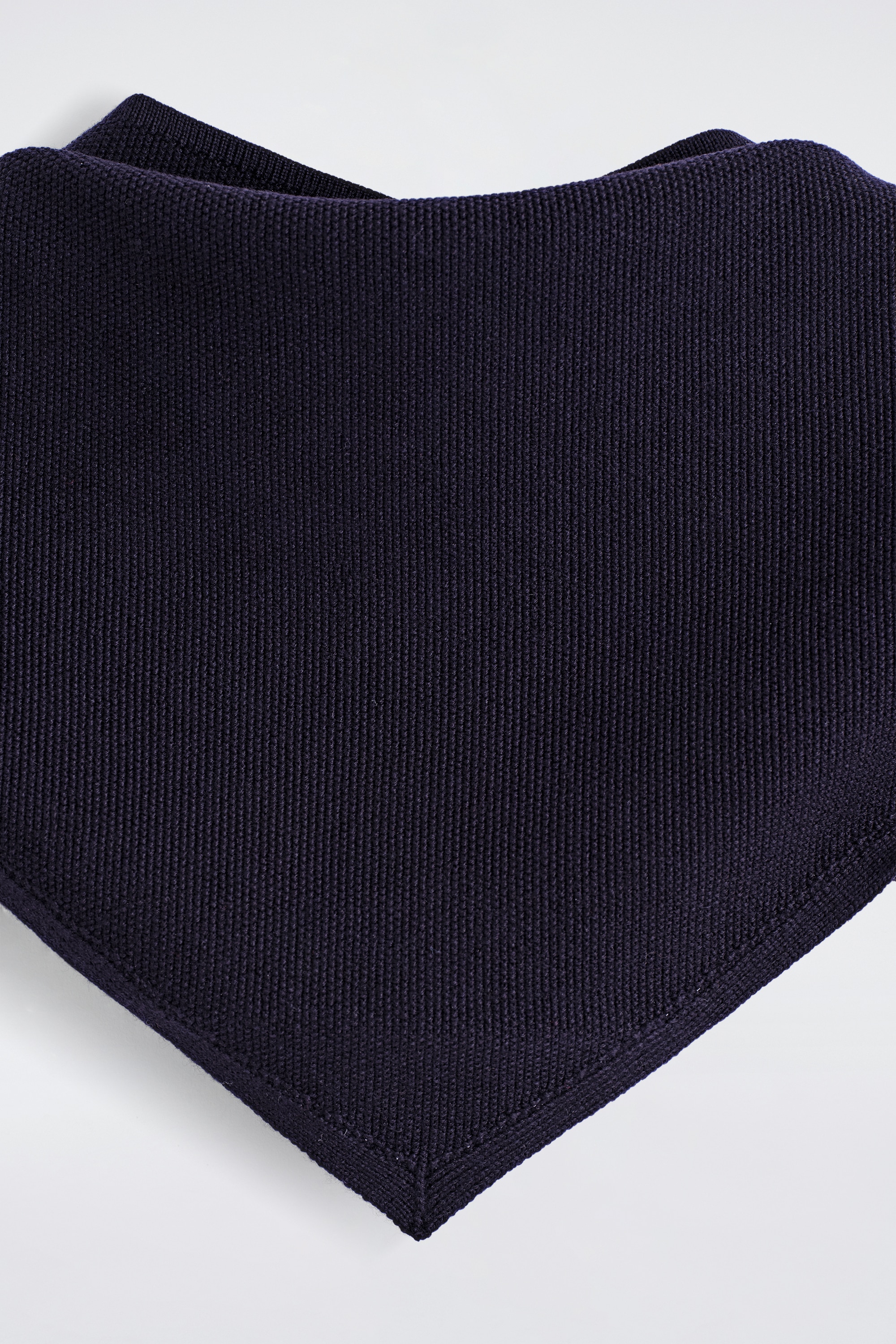 TEXTURED MERINO WOOL SCARF