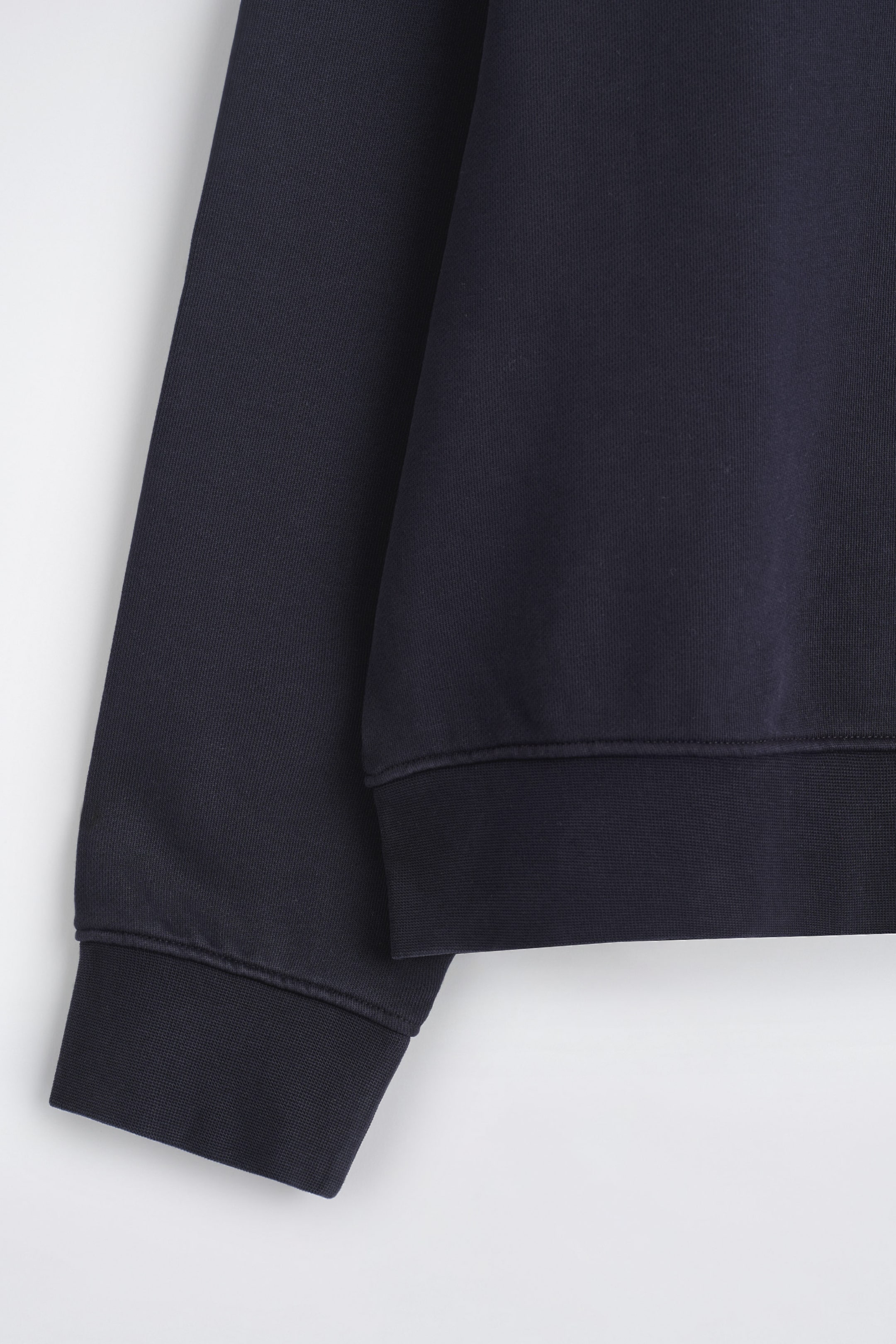 StillMedia/DescriptiveDetail