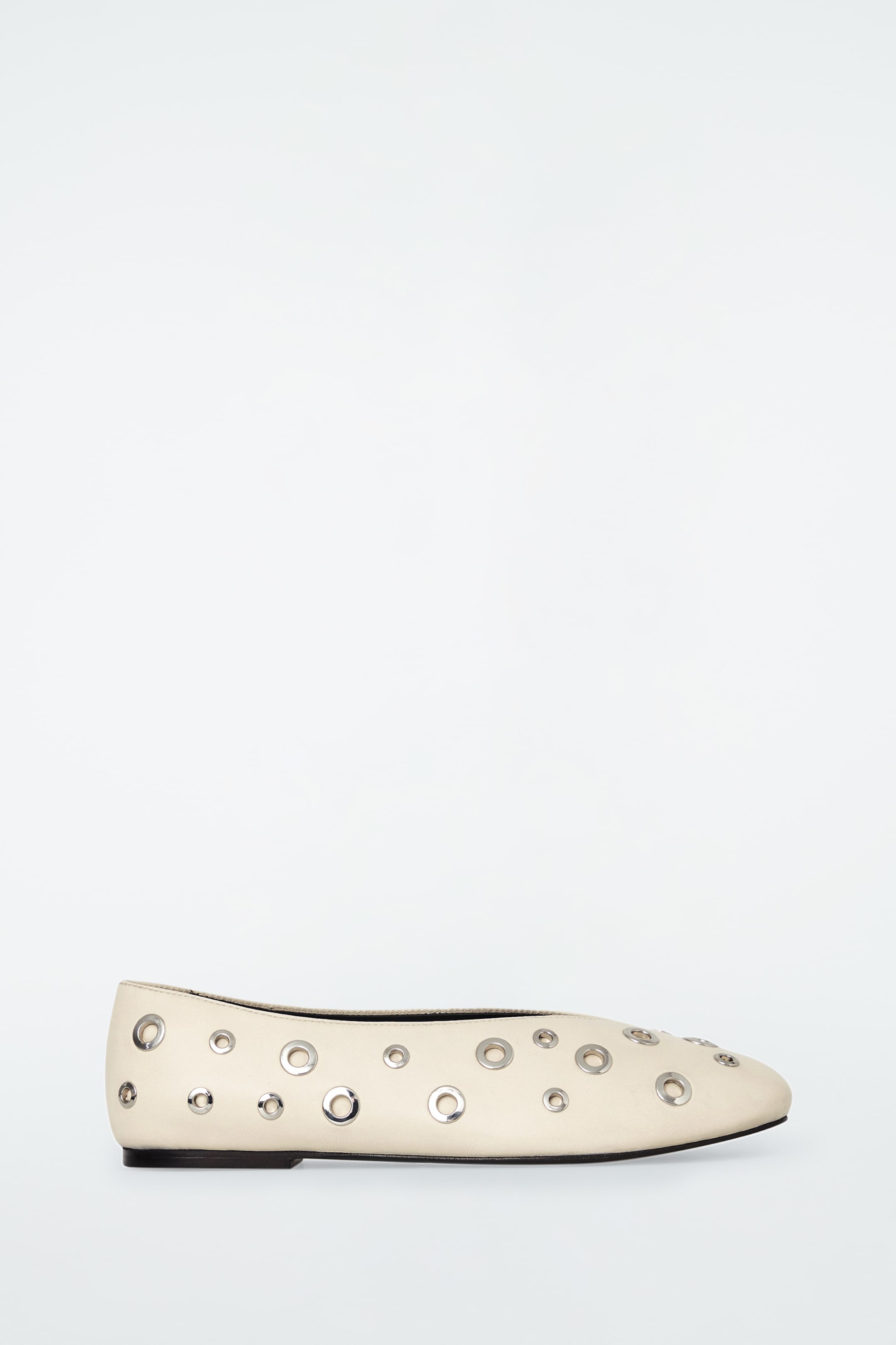 View larger image: EYELET LEATHER BALLET FLATS - OFF WHITE - Ladies | H&M GB 1