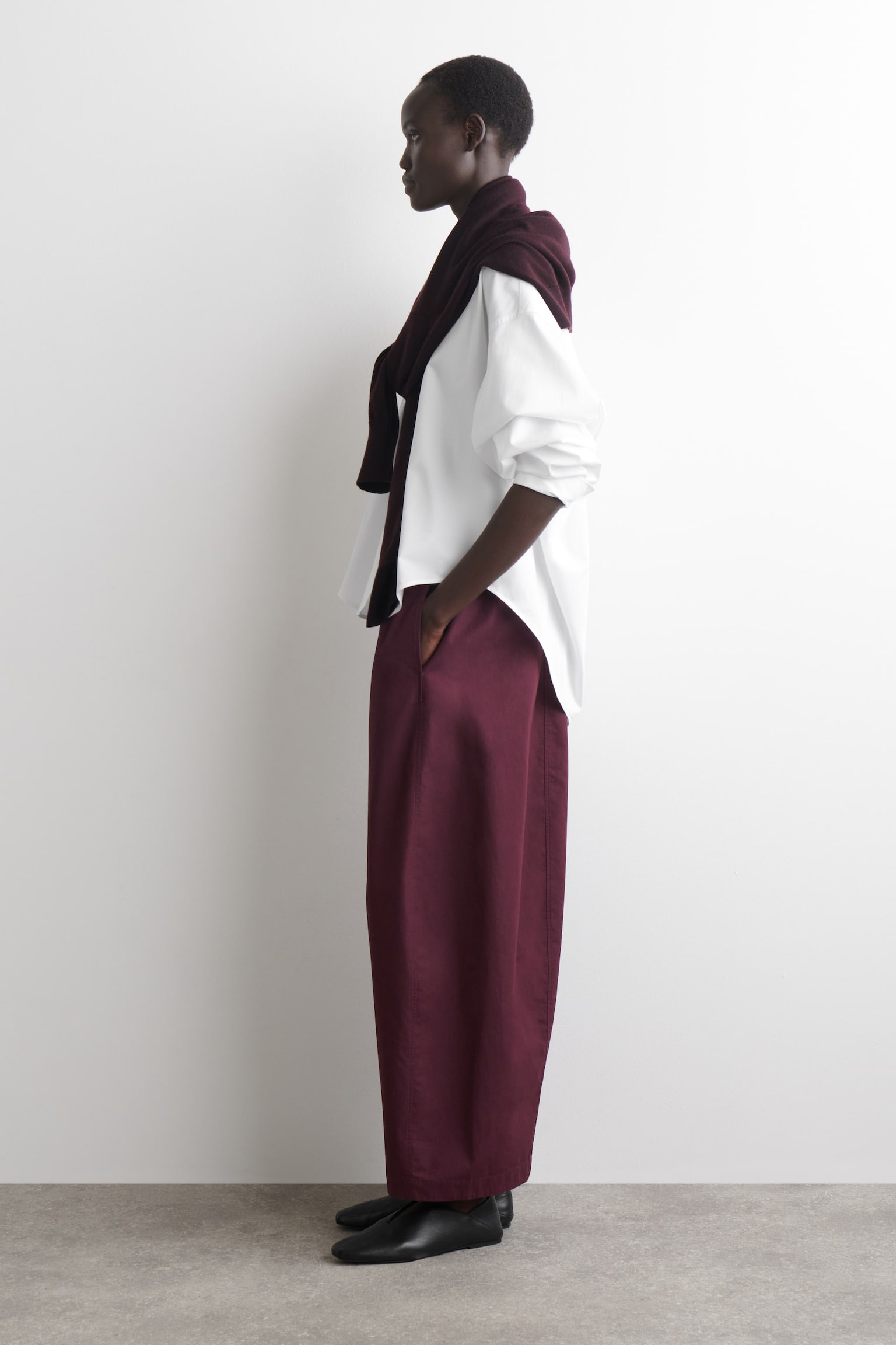 מכנסיים עם רגל בצורת חבית אלסטית - DARK RED/DARK BROWN - 5