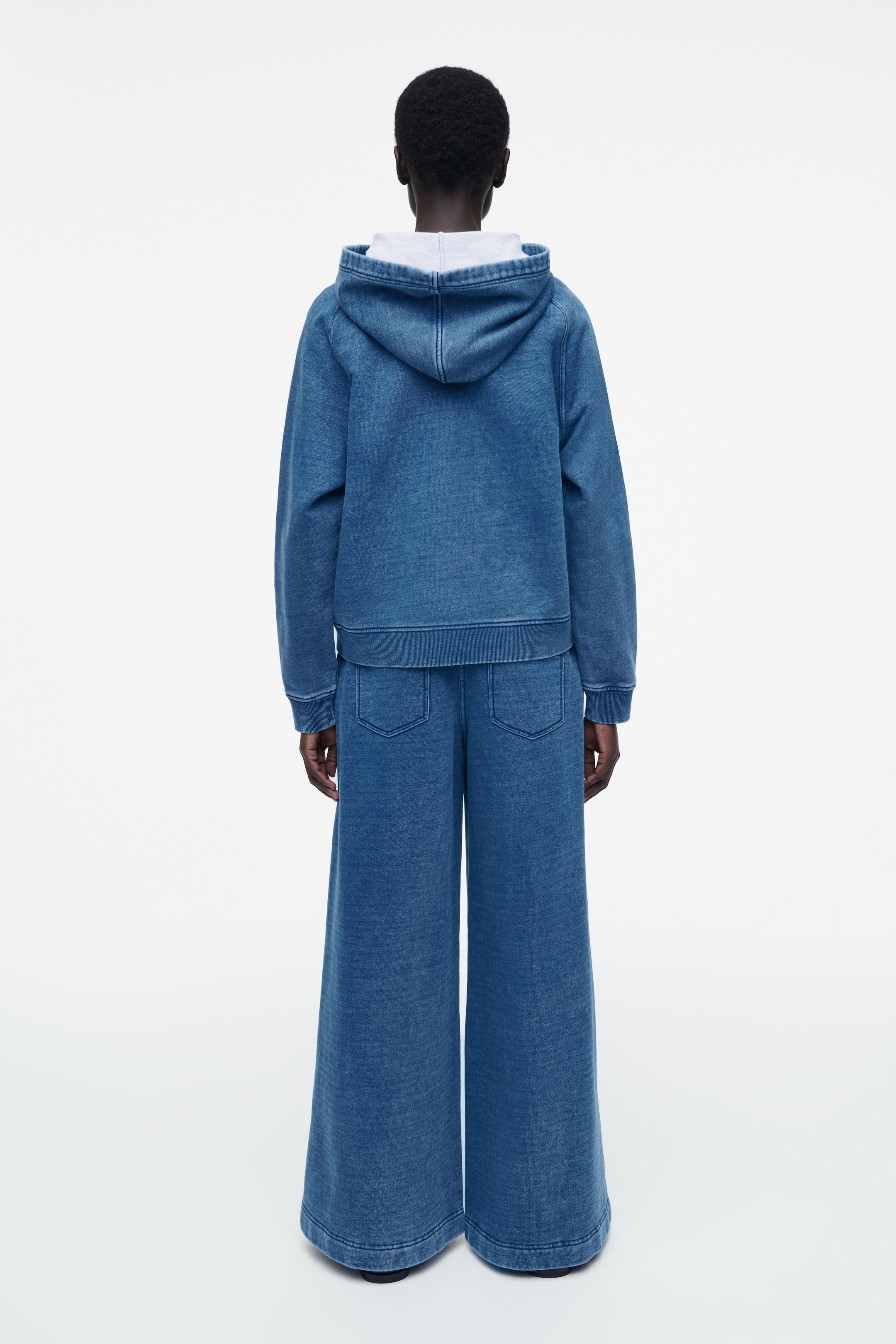 Visualizza immagine più grande: FELPA CON CAPPUCCIO IN JERSEY LAVAGGIO DENIM - BLU - DONNA | H&M IT 4
