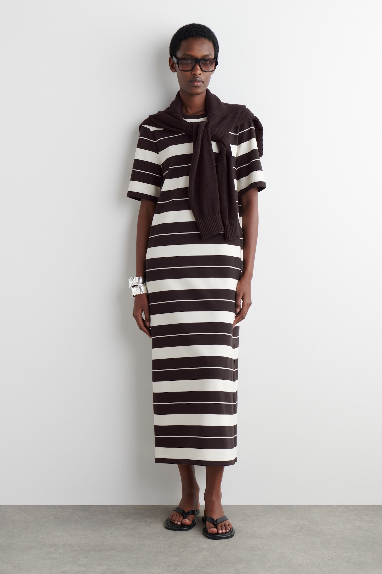 COTTON MIDI T-SHIRT DRESS - BROWN / WHITE / STRIPED/ORANGE/BLACK